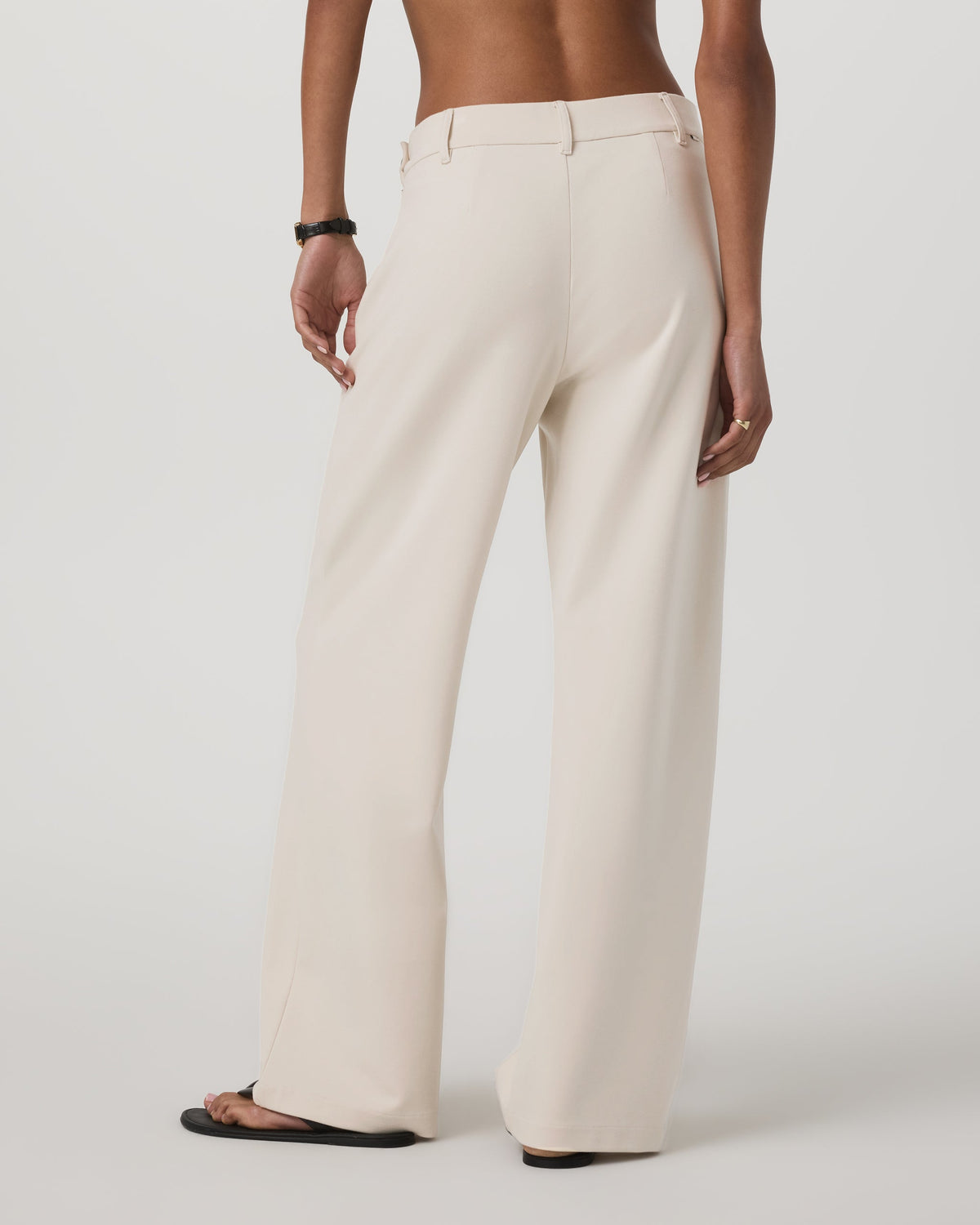 Vuori Maven Wideleg Pant