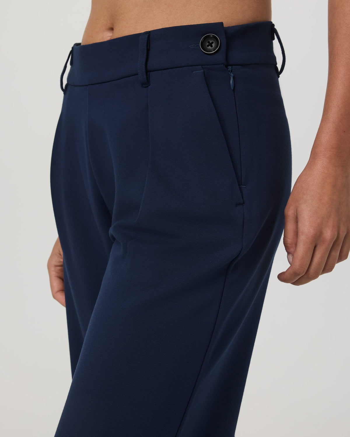Vuori Maven Wideleg Pant