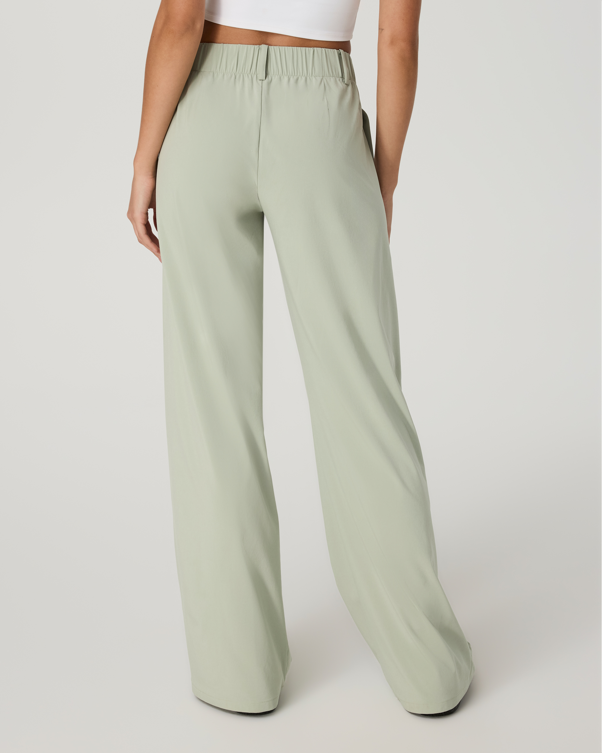 Vuori Villa Wideleg Trouser Short