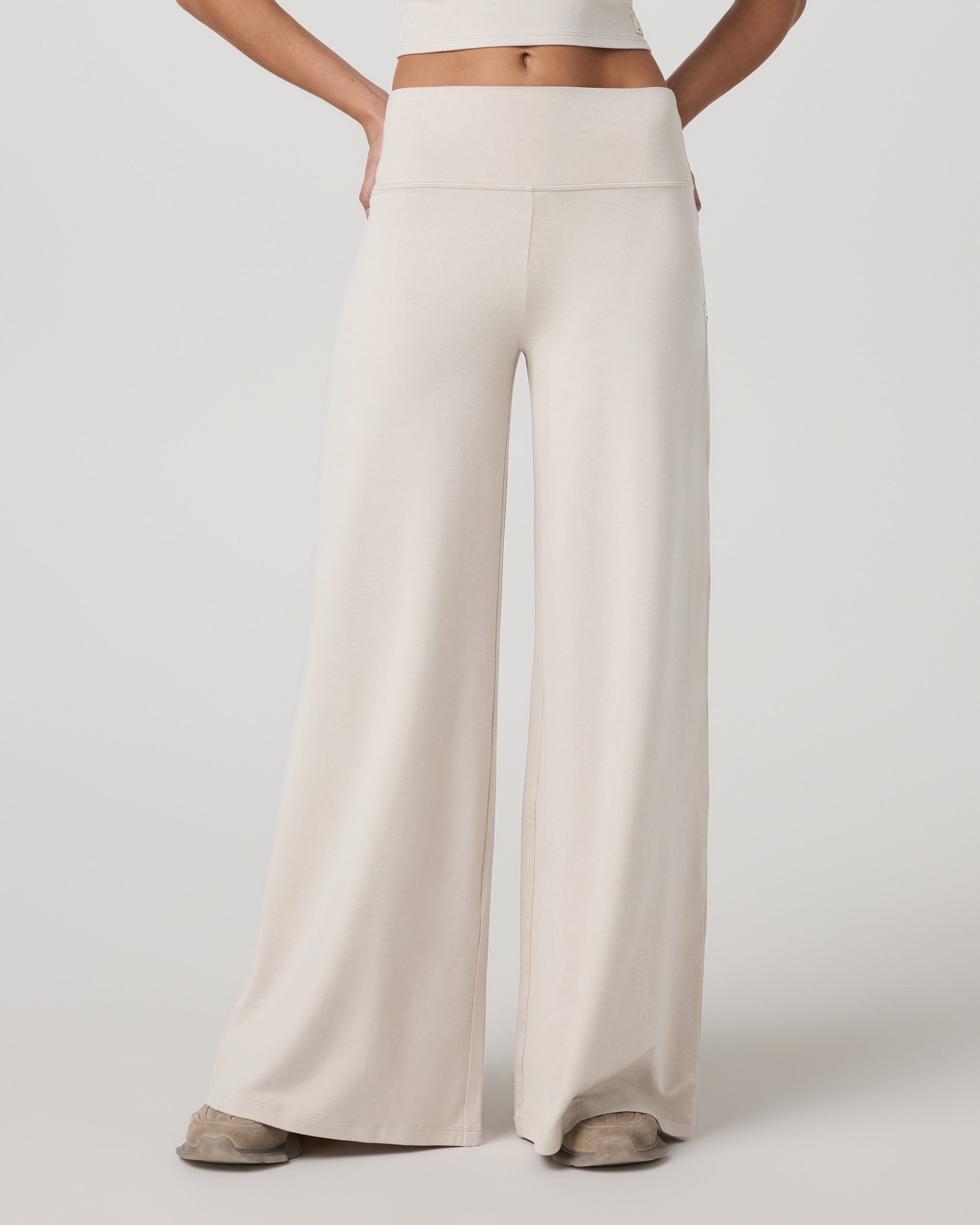 Vuori Halo Easy Wideleg Pant Short