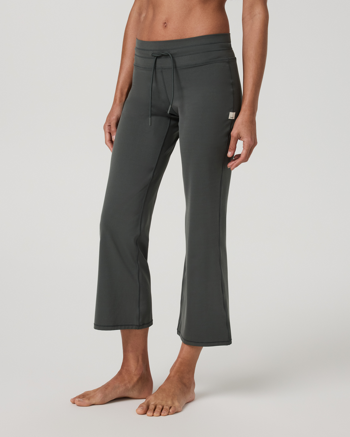 Vuori Daily Form Ankle Pant