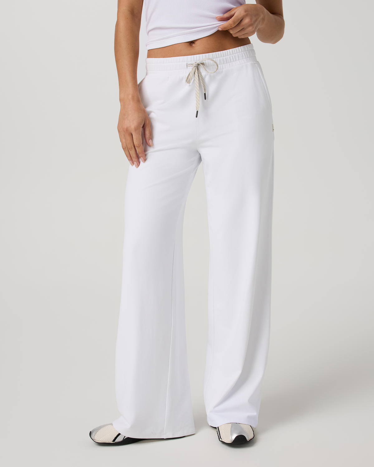 Vuori Halo Essential Wideleg Pant Short