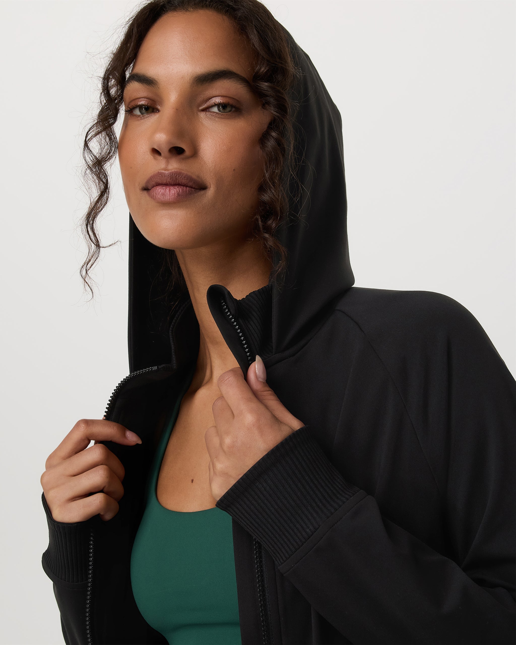 Vuori Daily Jacket