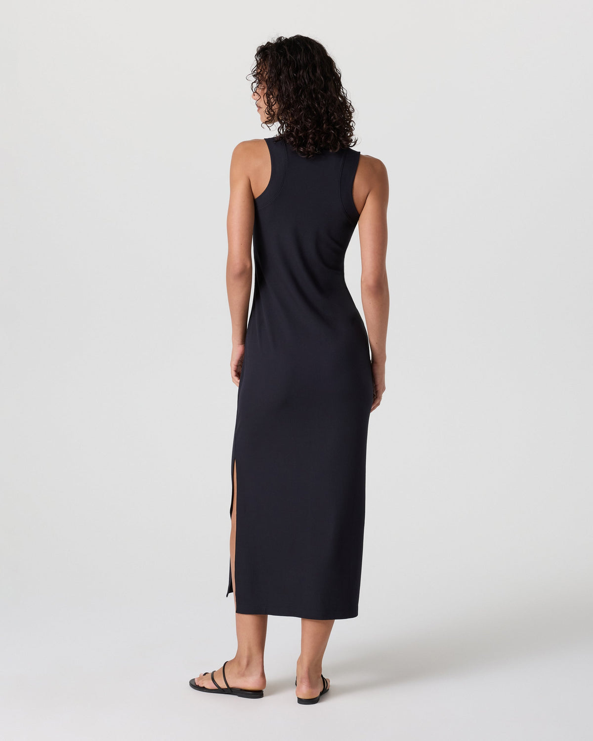 Vuori Pose Modern Dress