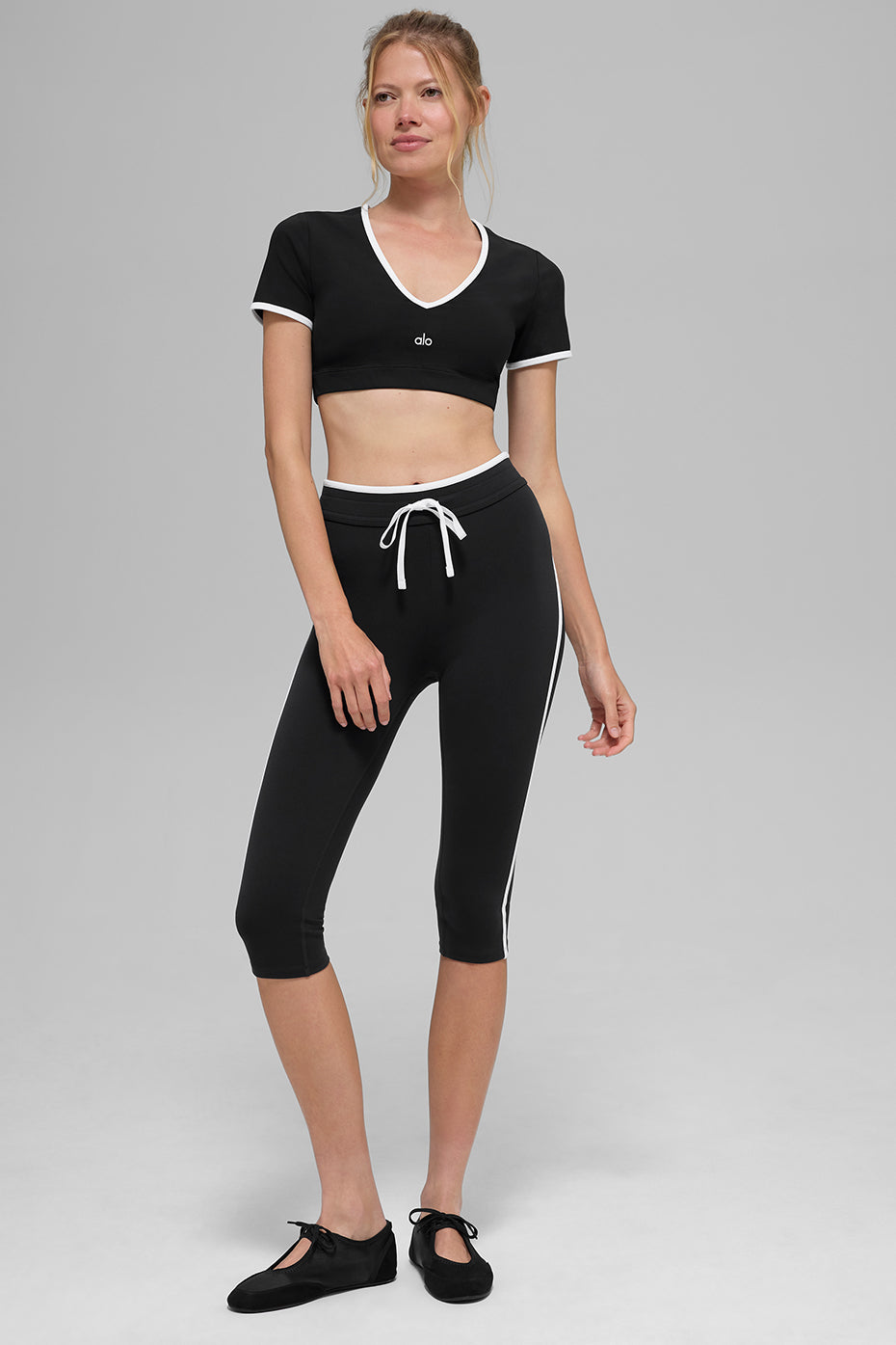 Alo Yoga Women'S Airbrush Race Pace Short Sleeve