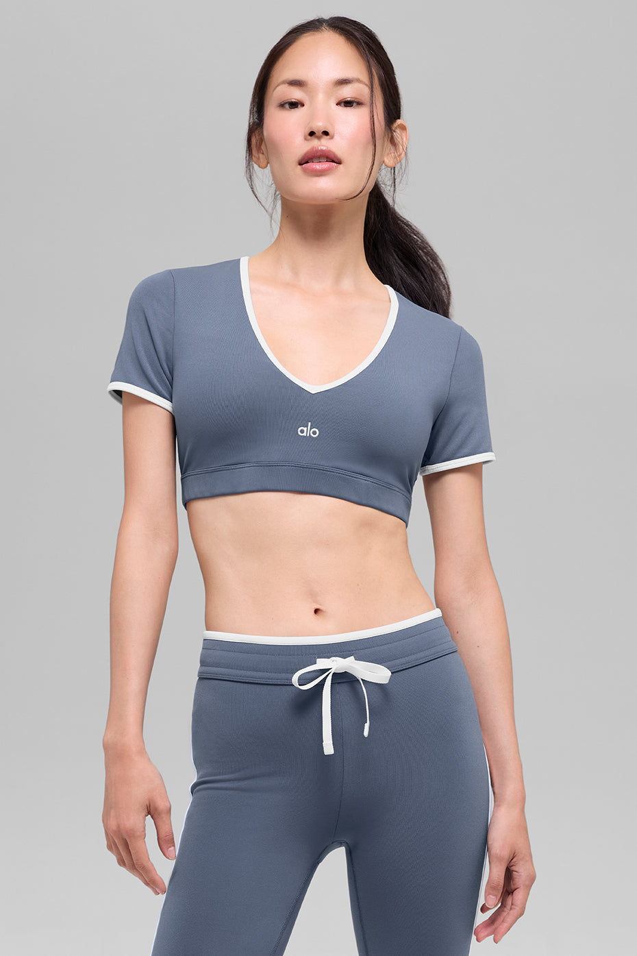 #color_bluestone/white