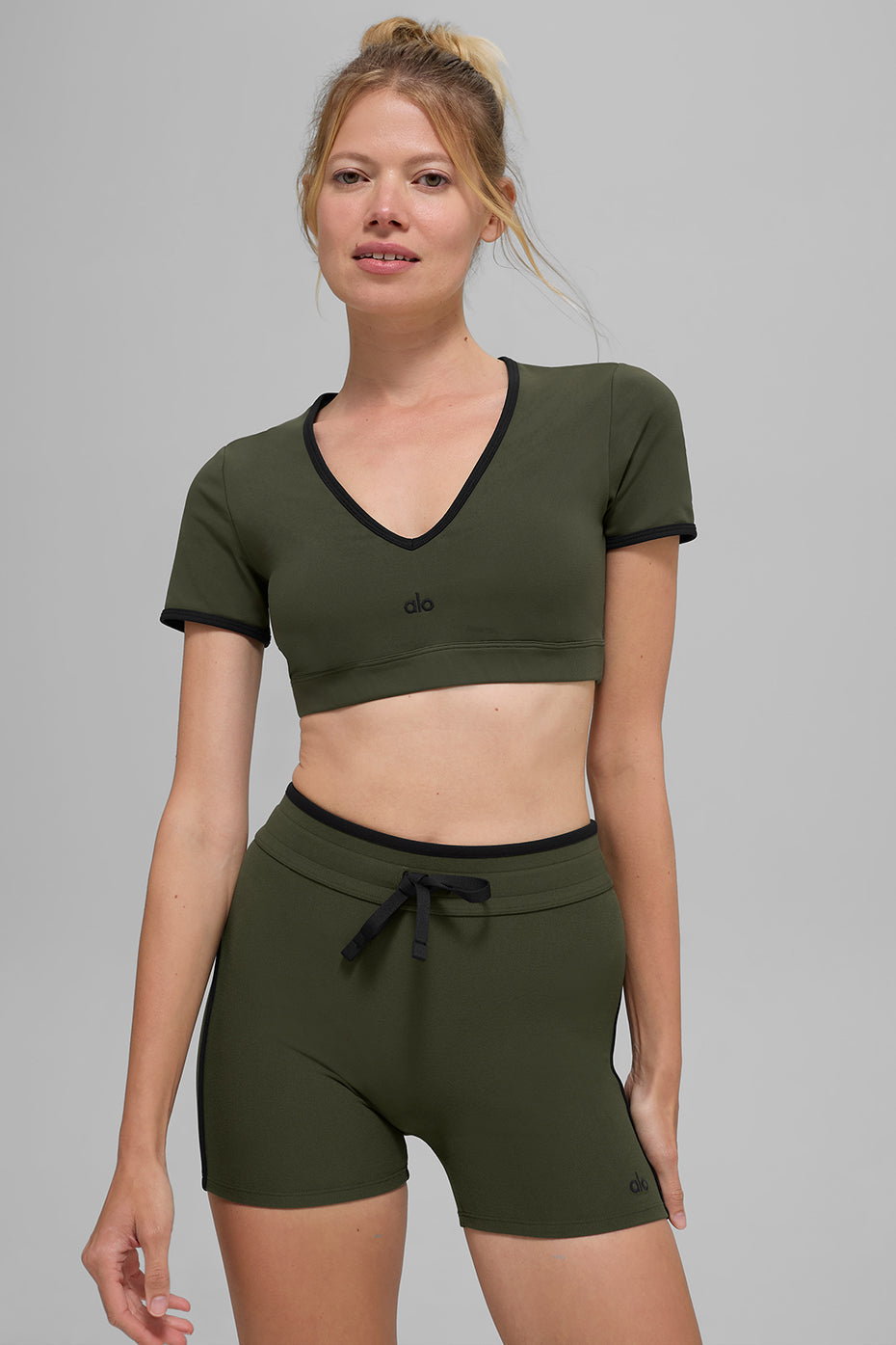 Alo Yoga Women'S Airbrush Race Pace Short Sleeve