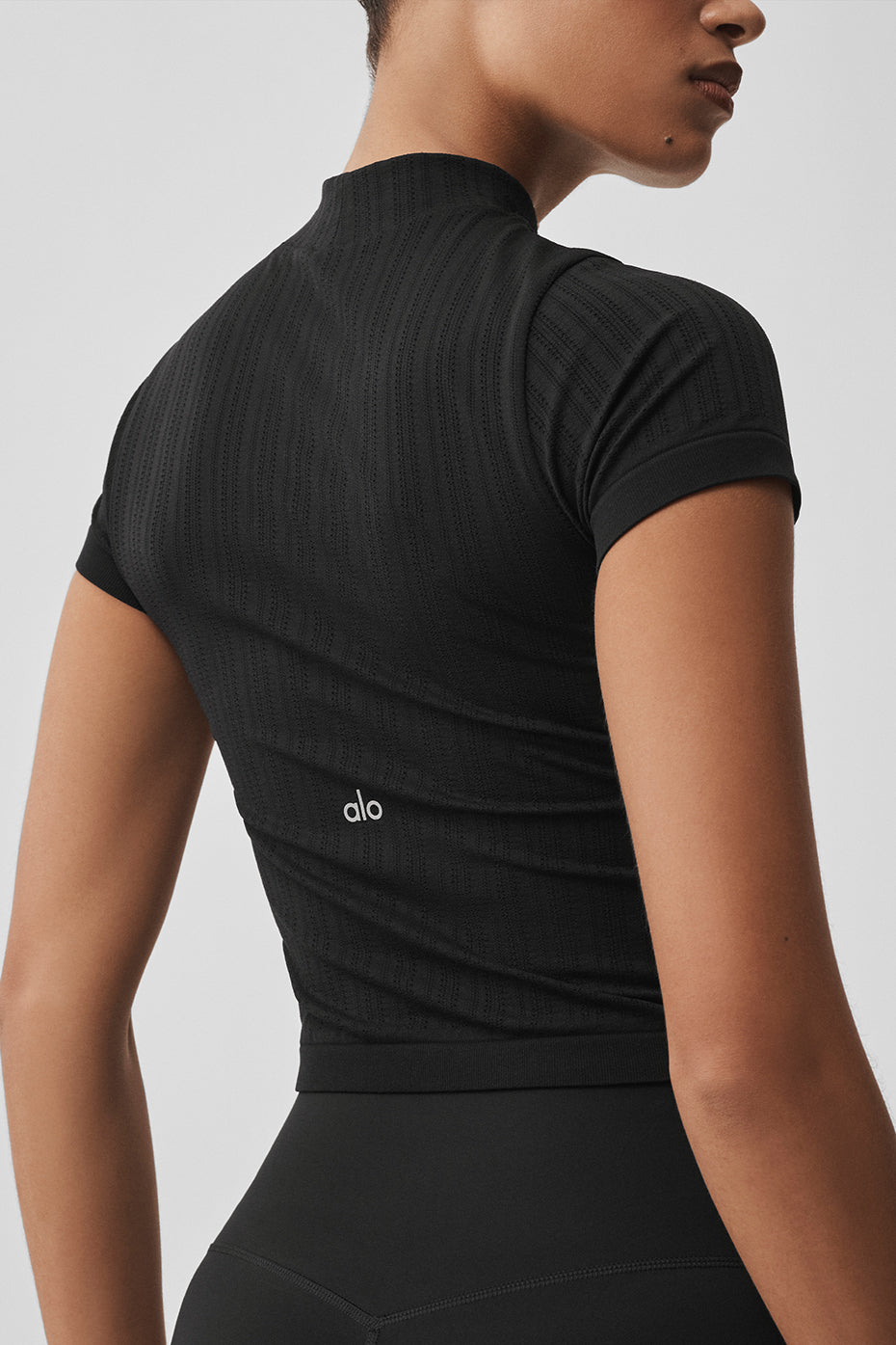Alo Yoga Women'S Seamless Pointelle Mock Neck Short Sleeve