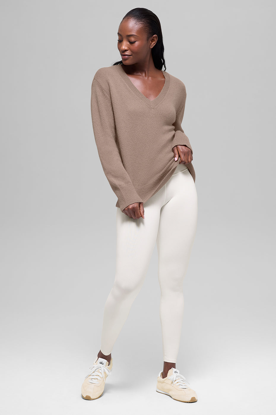 Alo Yoga Women'S Wool Cashmere New Class Oversized V-Neck Sweater