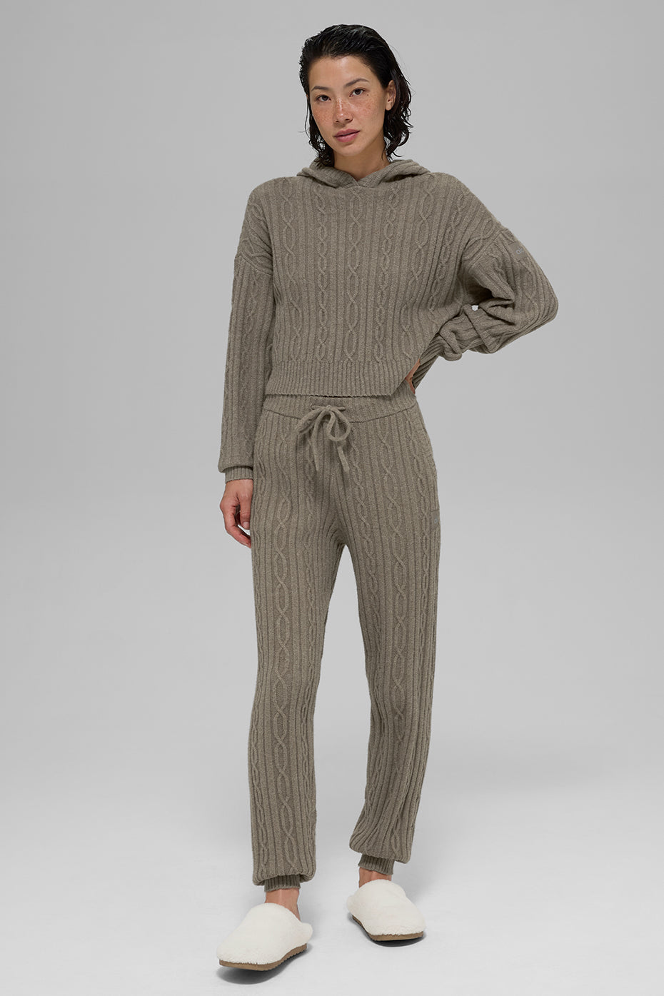 Alo Yoga Women'S Cable Knit Winter Bliss Hoodie