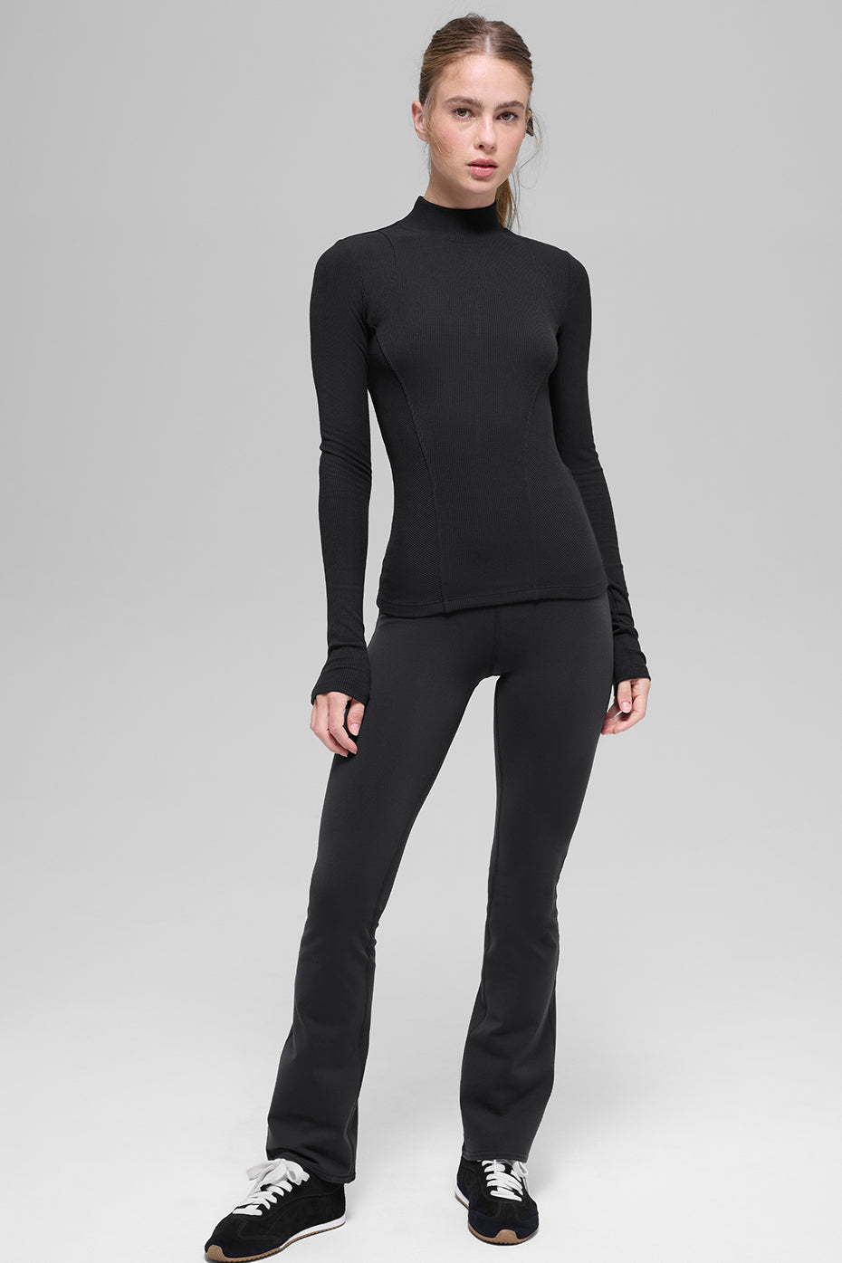 Alo Yoga Women'S Ribbed Mesmerize Mock Neck Long Sleeve