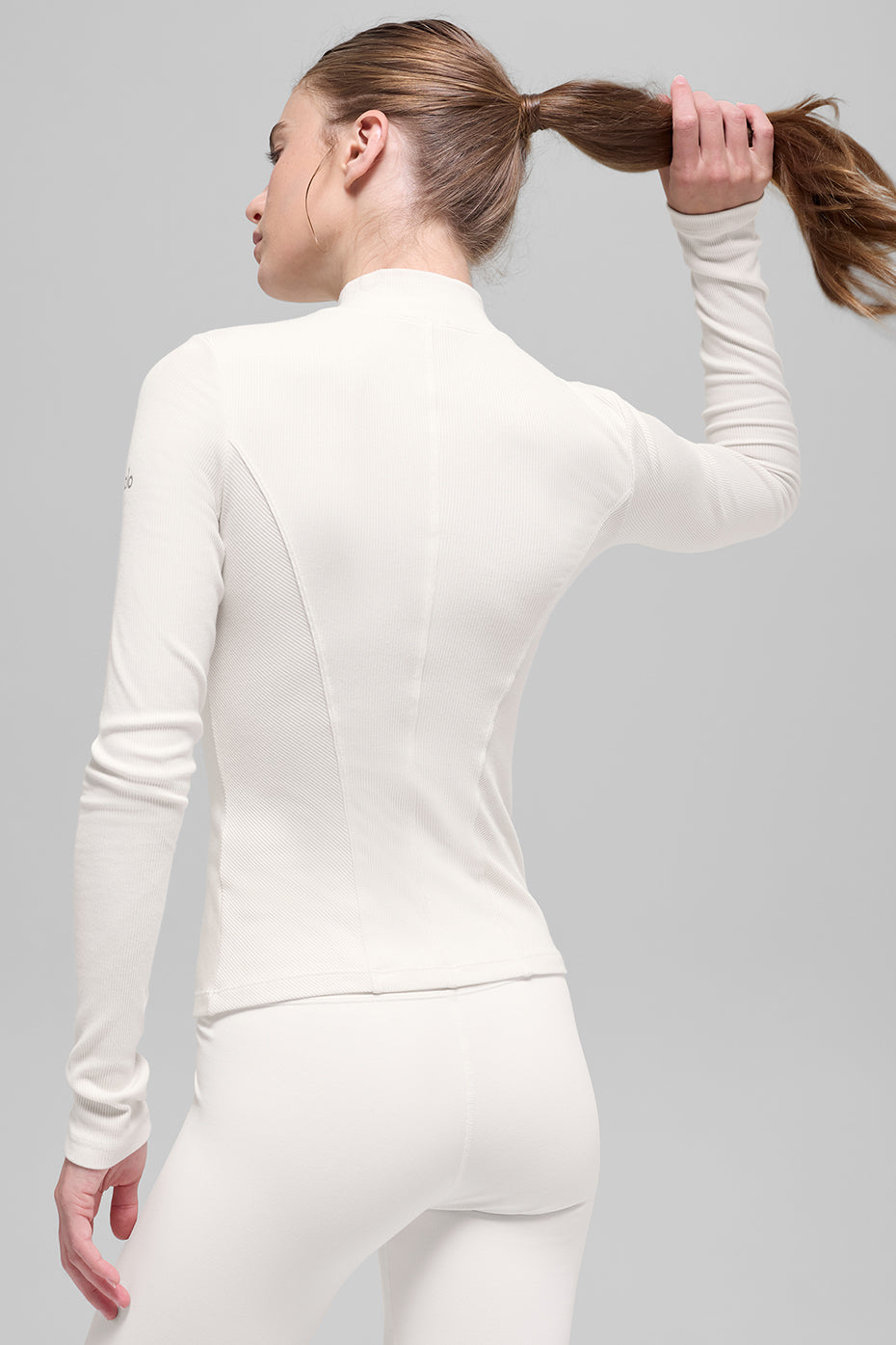 Alo Yoga Women'S Ribbed Mesmerize Mock Neck Long Sleeve