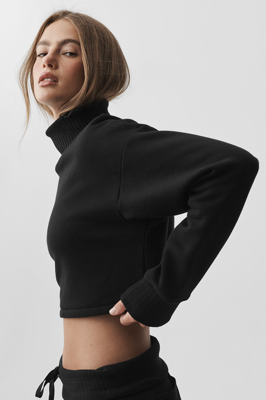 Alo Yoga Women'S Cropped Serenity Coverup