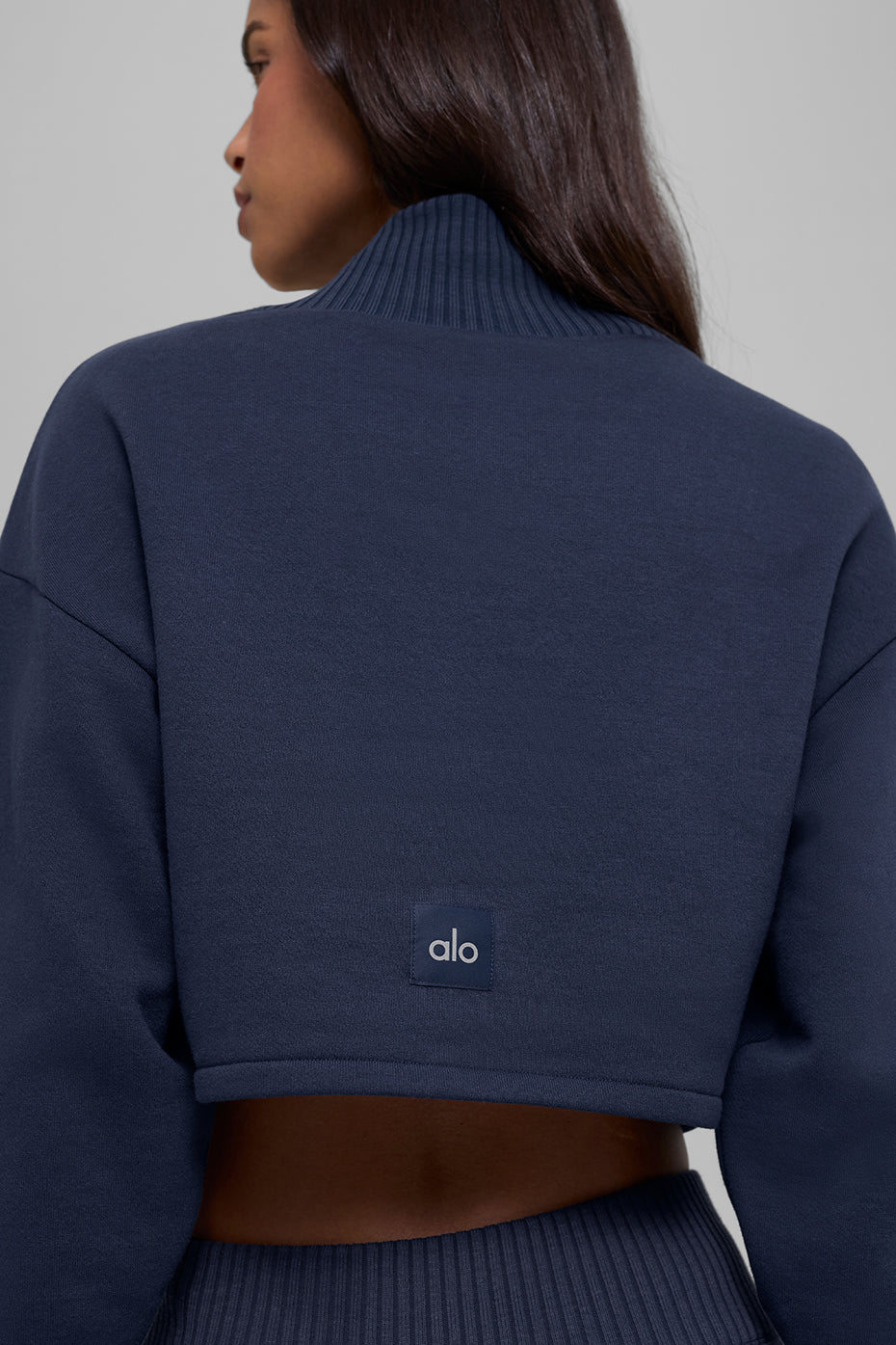 Alo Yoga Women'S Cropped Serenity Coverup