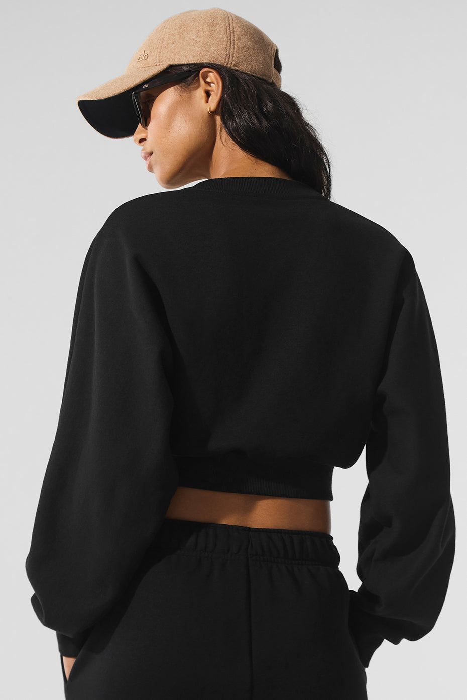 Alo Yoga Women'S Cropped Accolade Crewneck