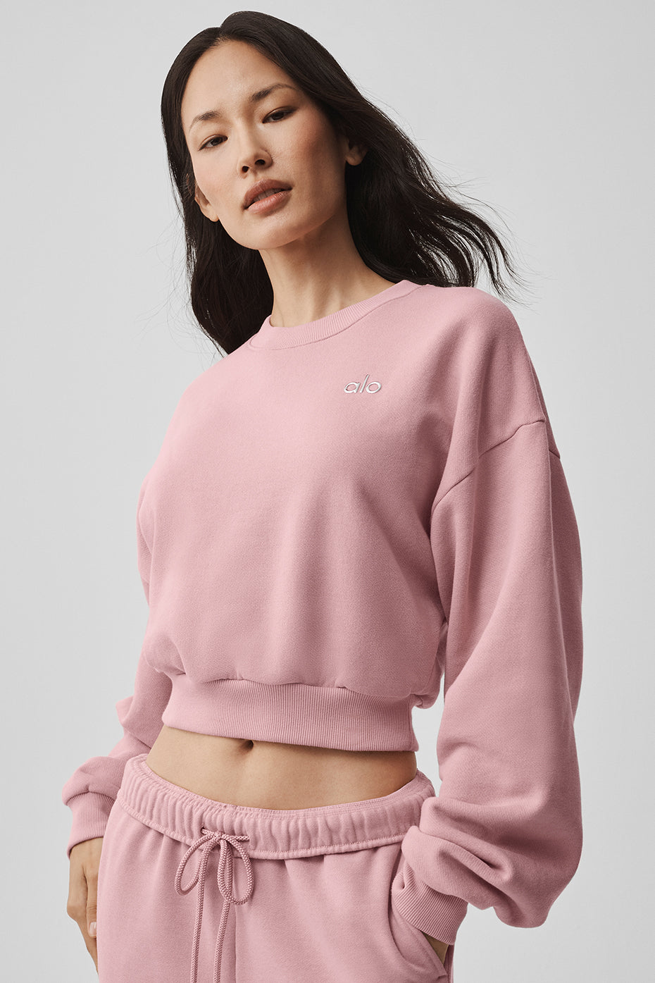 Alo Yoga Women'S Cropped Accolade Crewneck