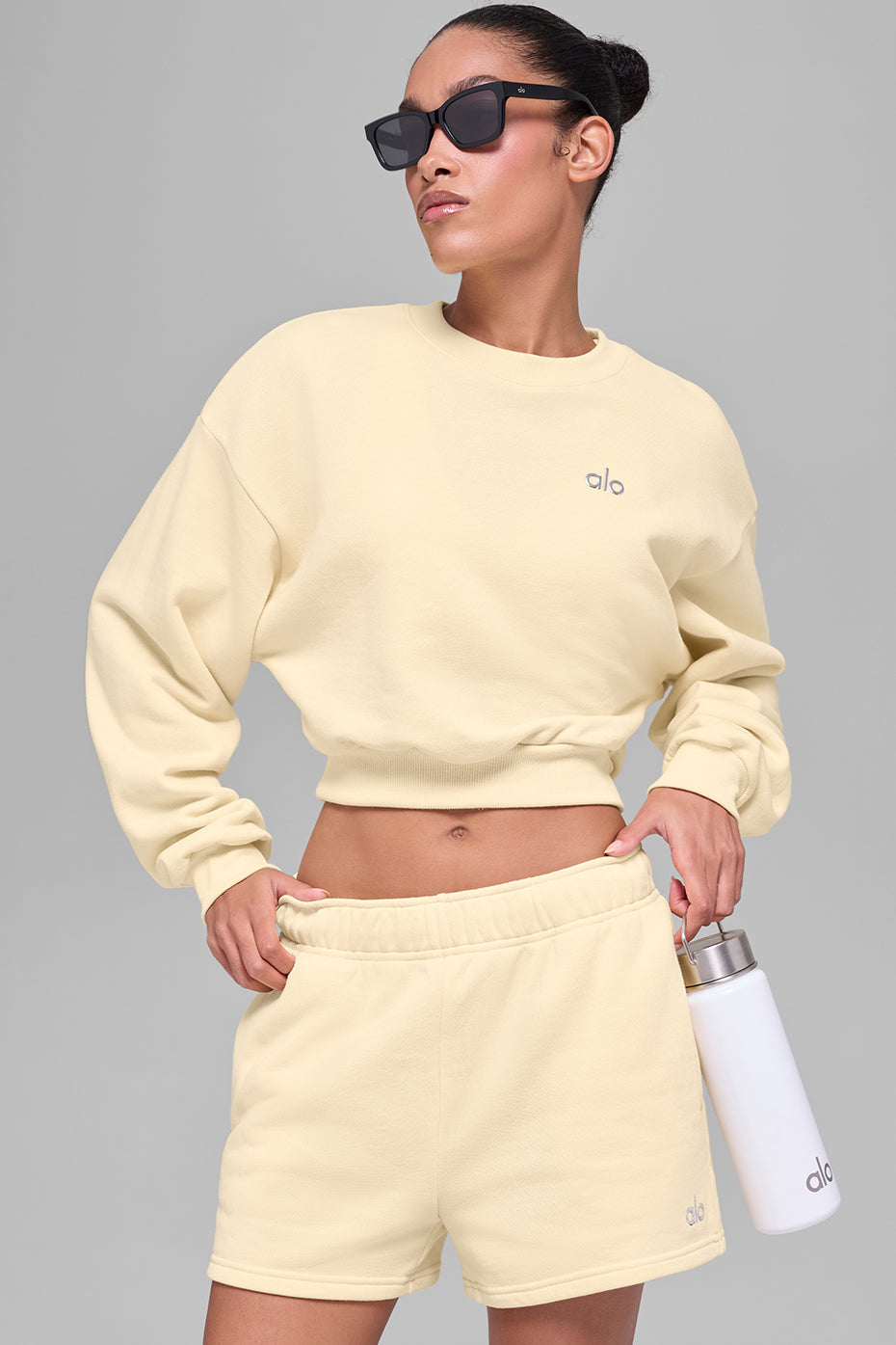 Alo Yoga Women'S Cropped Accolade Crewneck