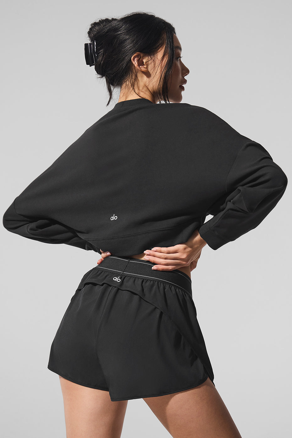 Alo Yoga Women'S Cropped Sway Crew Neck Pullover