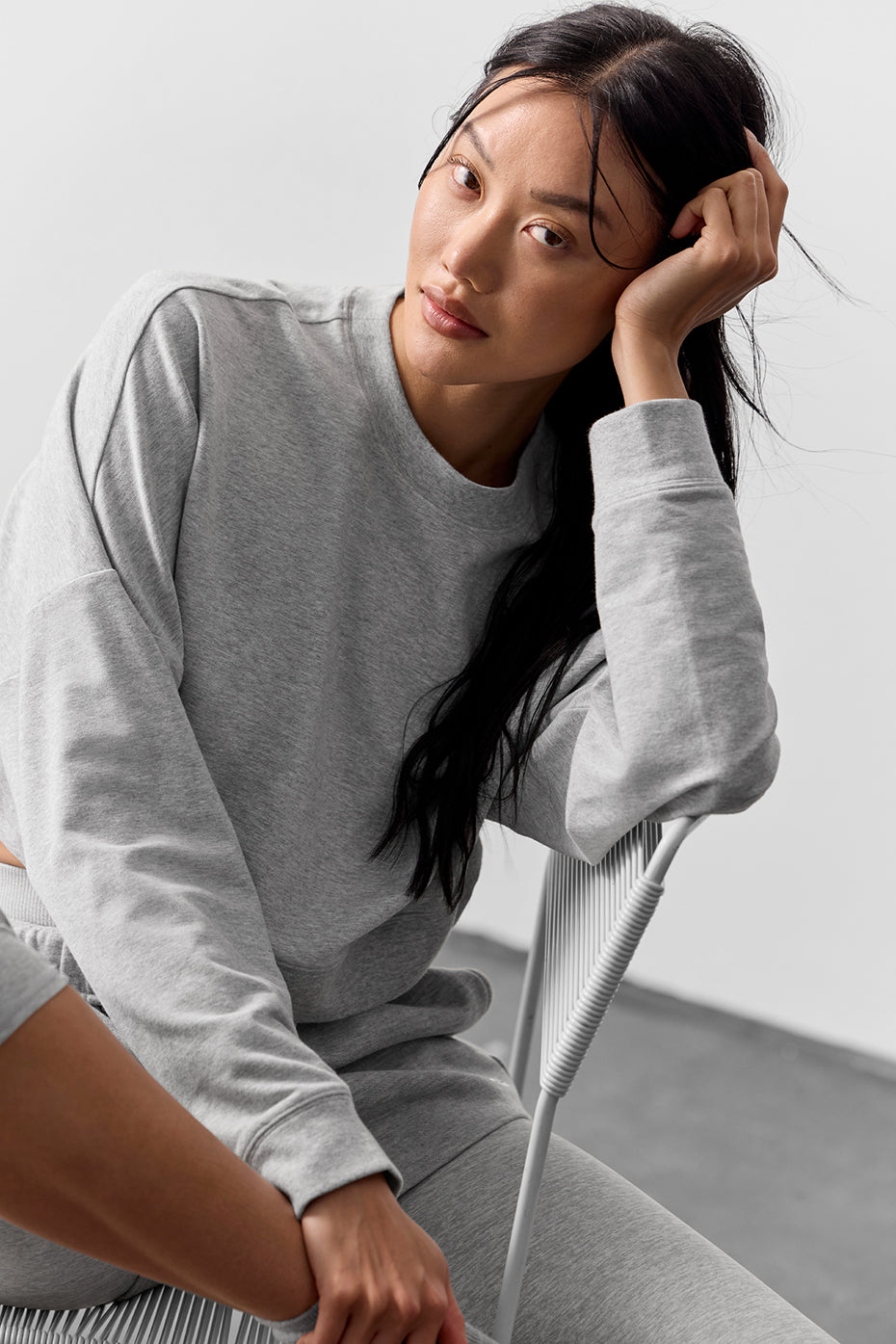 Alo Yoga Women'S Cropped Sway Crew Neck Pullover