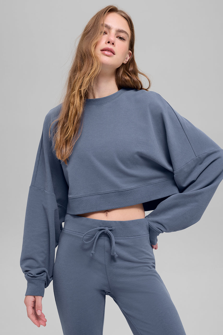 Alo Yoga Women'S Cropped Sway Crew Neck Pullover