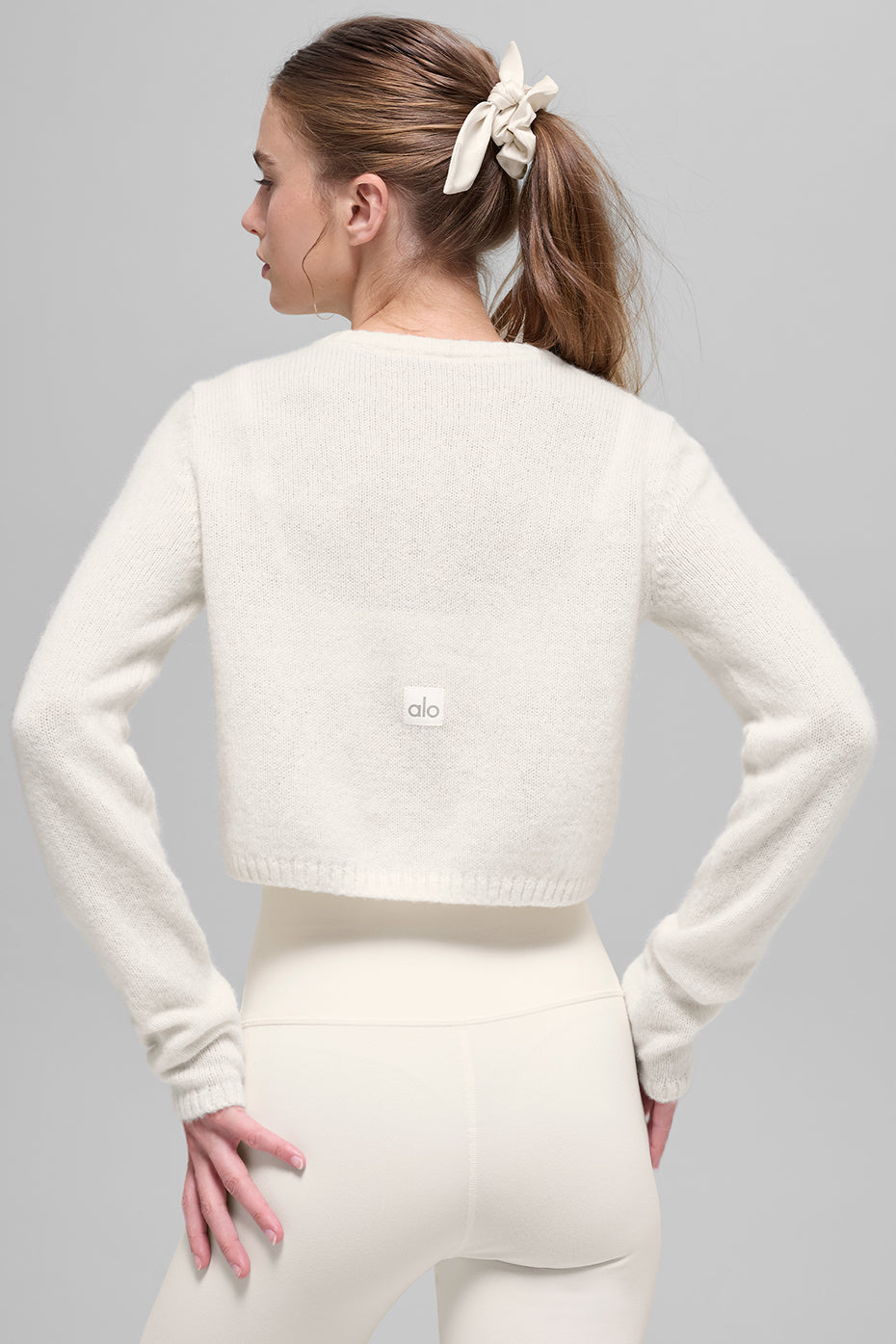 Alo Yoga Women'S Wool Cashmere New Class Cropped Cardigan