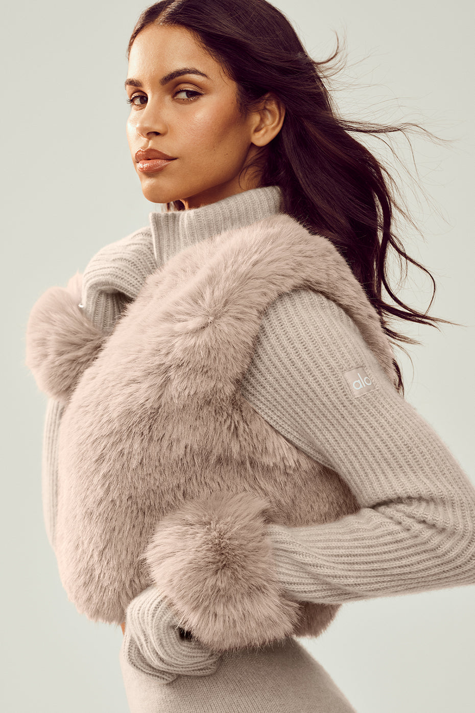 Alo Yoga Women'S Faux Fur Cashmere Northstar Full Zip