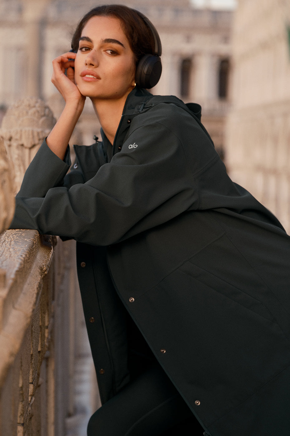 #color_charcoal-green