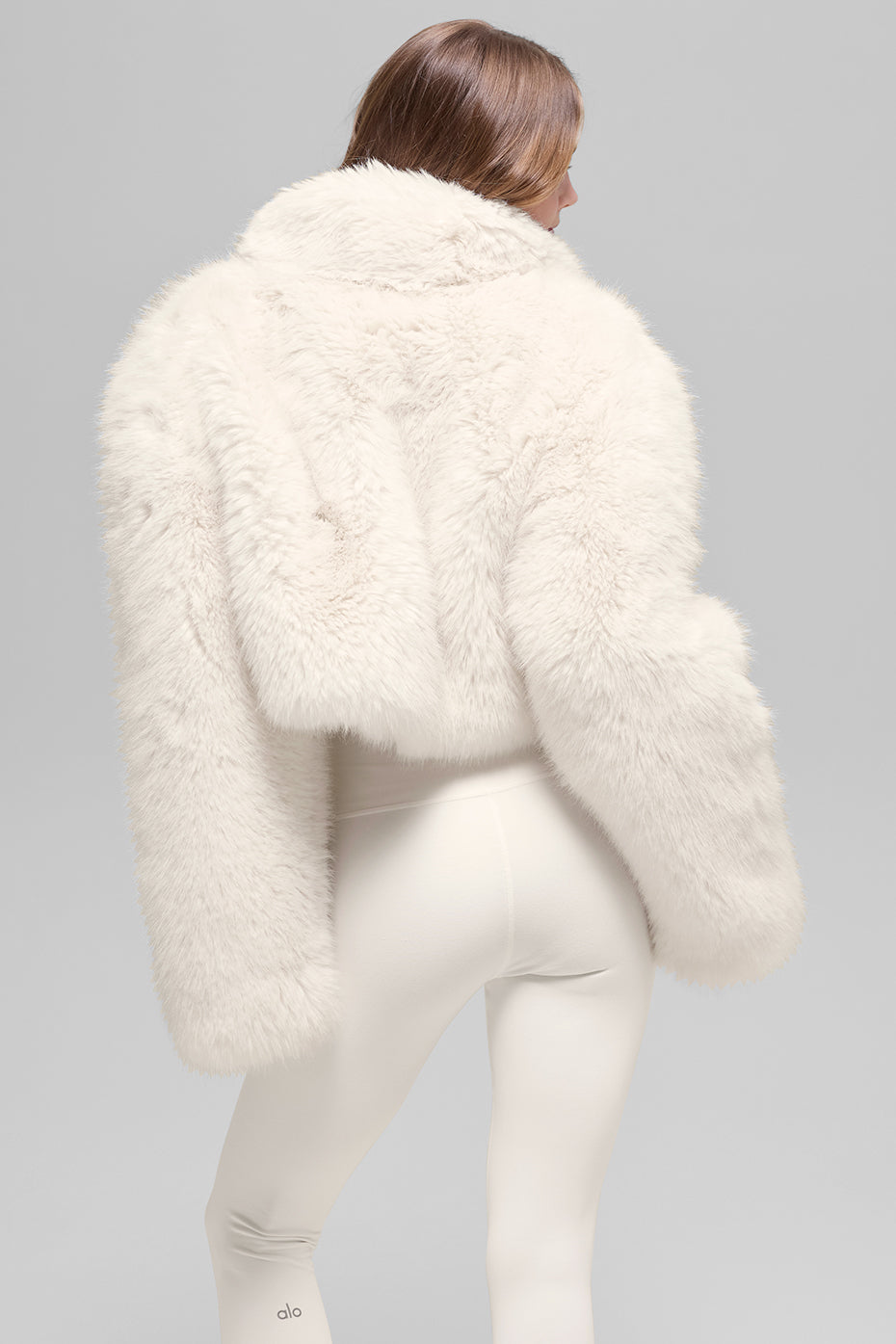 Alo Yoga Women'S Opulent Faux Fur Cropped Jacket