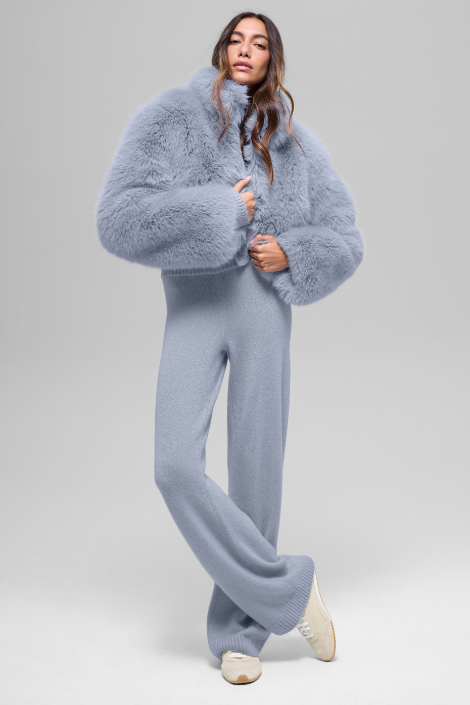 Alo Yoga Women'S Opulent Faux Fur Cropped Jacket