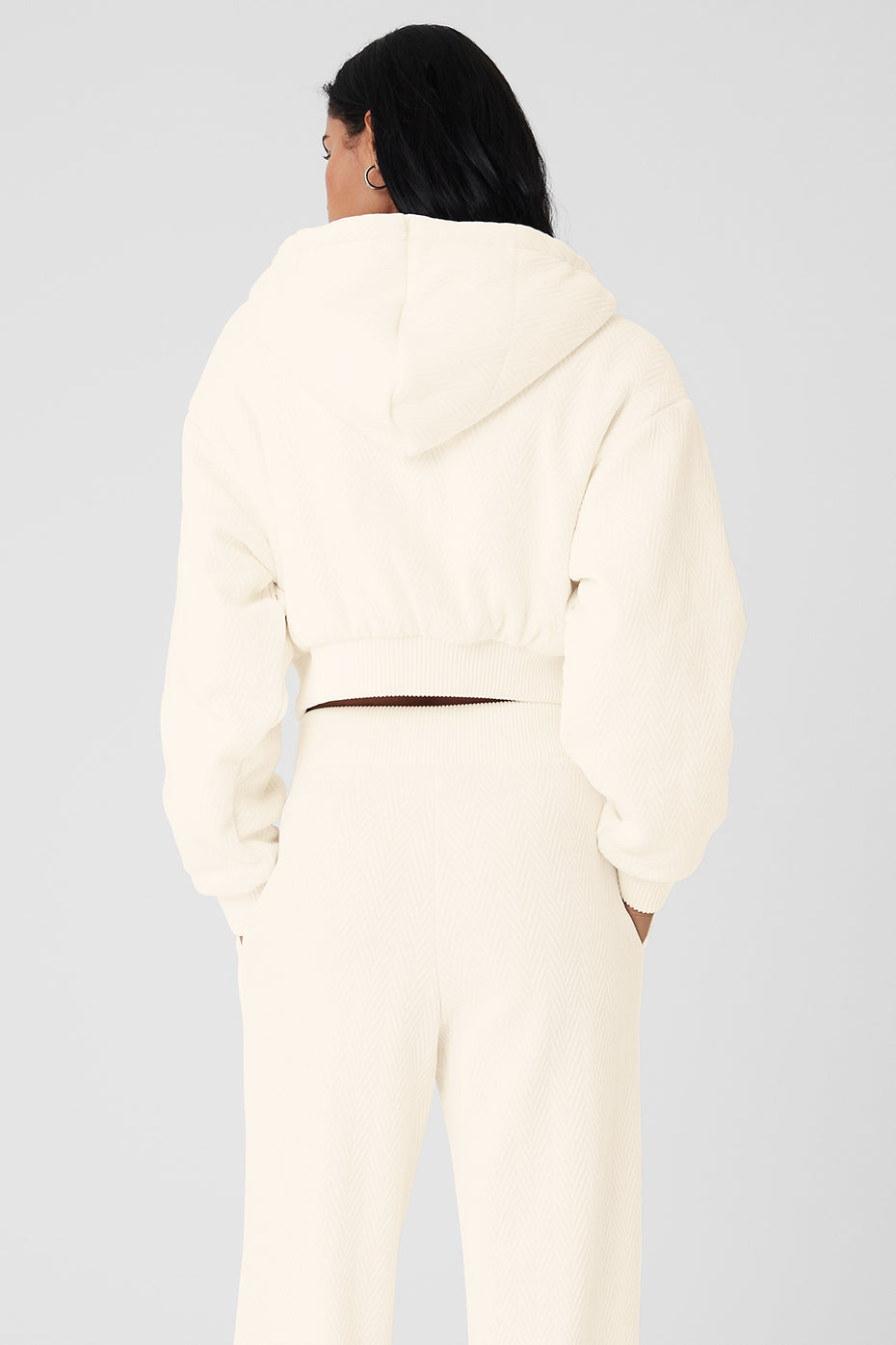 #color_ivory