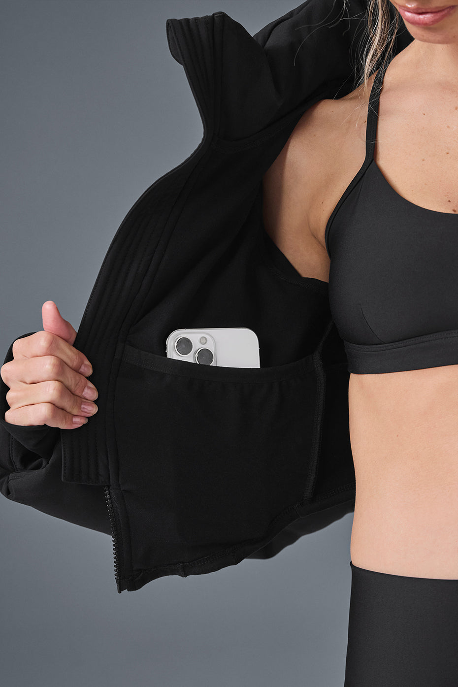 Alo Yoga Women'S Main Act Corset Puffer