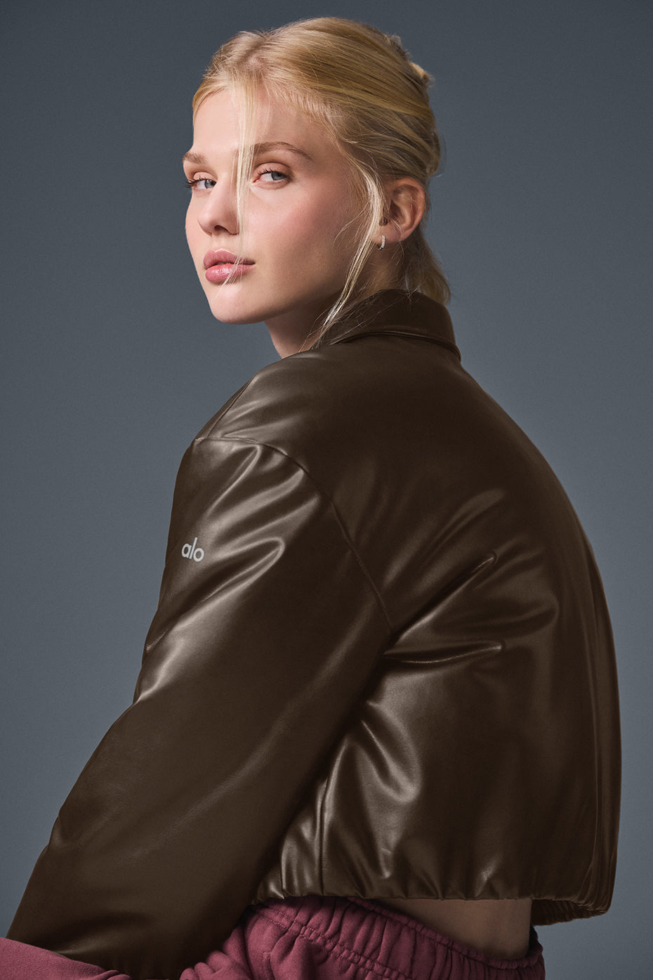 Alo Yoga Women'S Faux Leather Cropped Premier Bomber