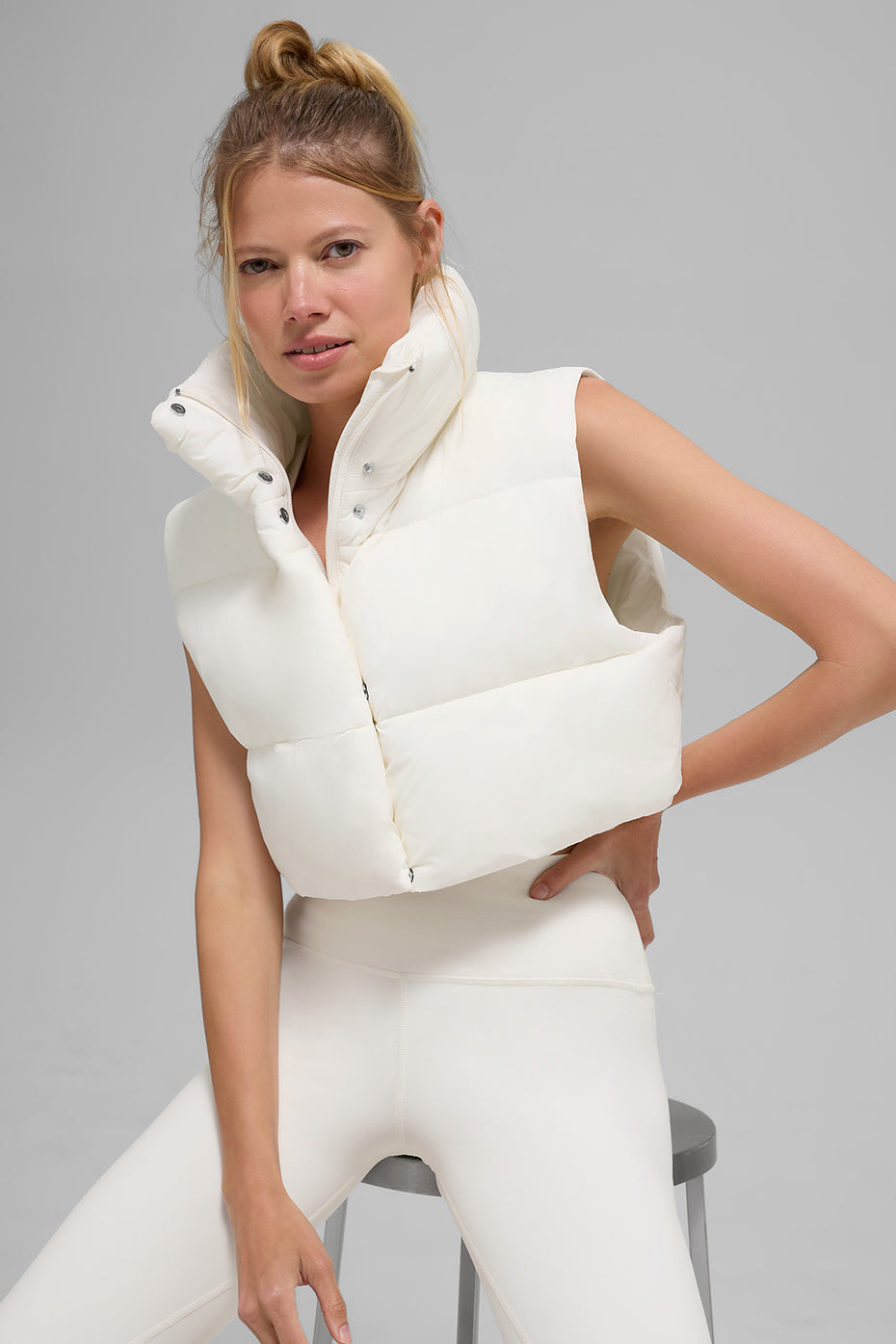 Alo Yoga Women'S Cropped Gold Rush Puffer Vest