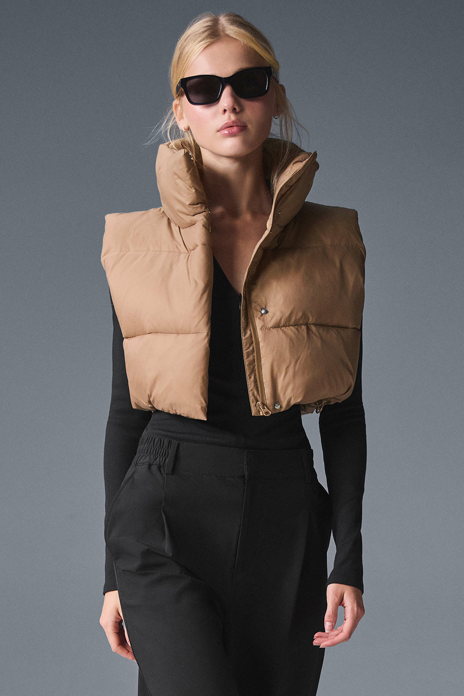 Alo Yoga Cropped Gold Rush Puffer Vest