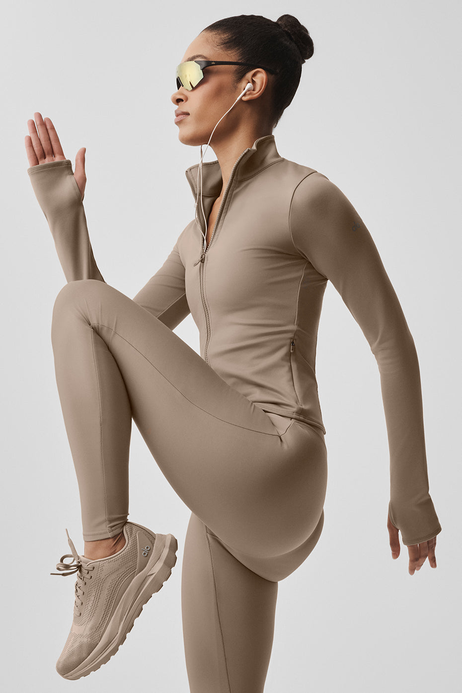 Alo Yoga Women'S Airlift Winter Warm Radiant Full-Zip Jacket