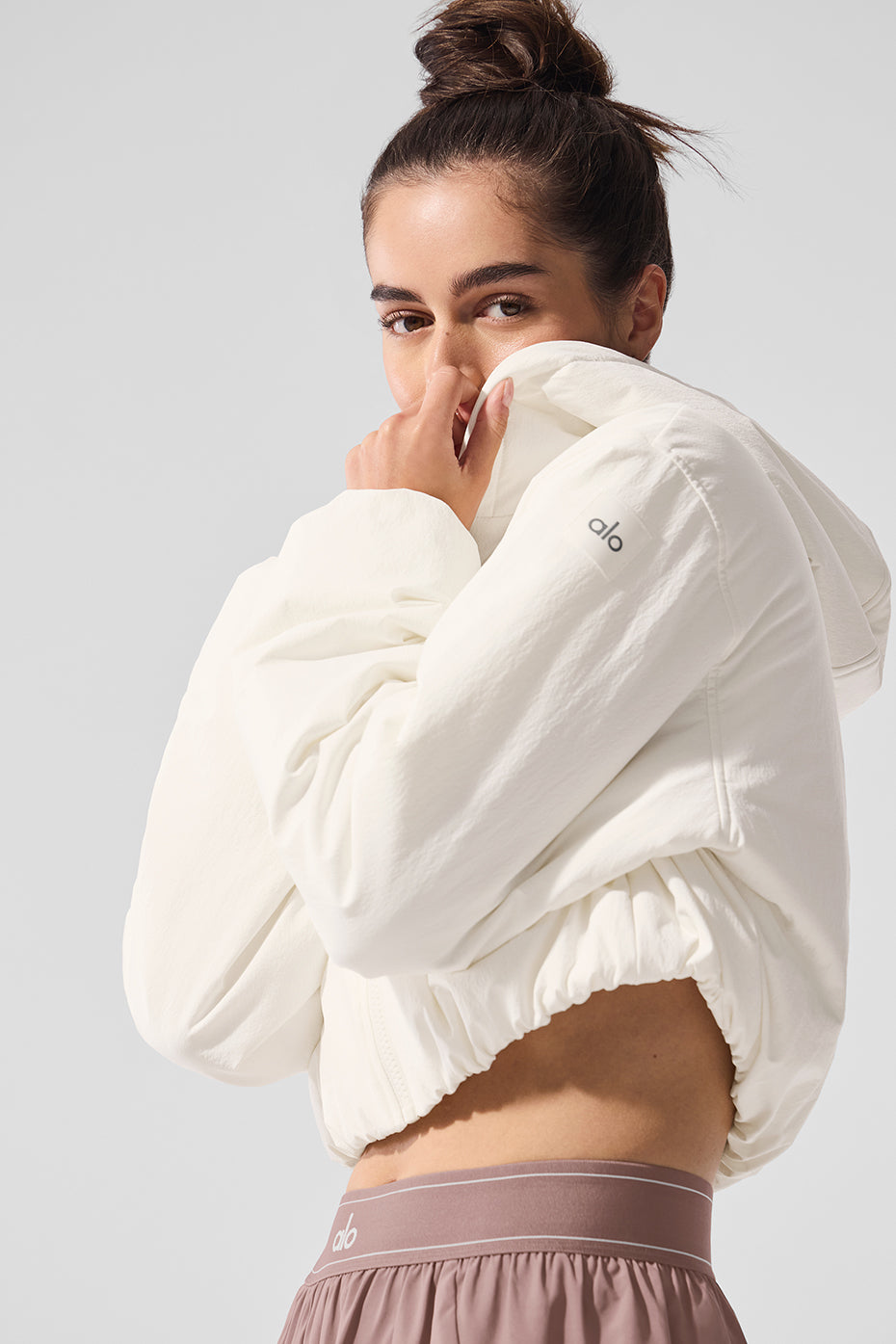 Alo Yoga Women'S Cropped Mountain Peak Full-Zip Hoodie