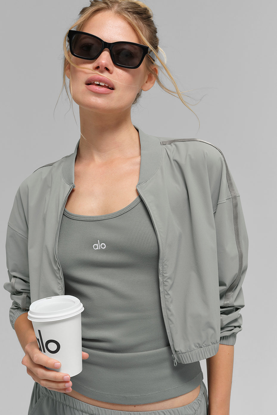 Alo Yoga Women'S Cropped Breezy Full-Zip Cover Up