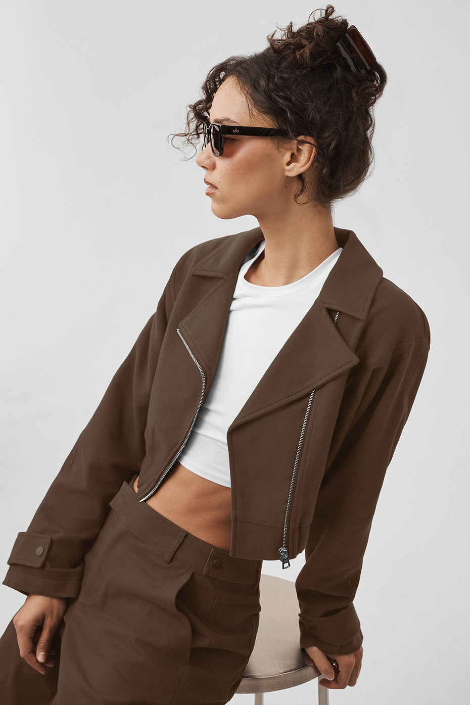 Alo Yoga Women'S Cropped Cosmopolitan Jacket