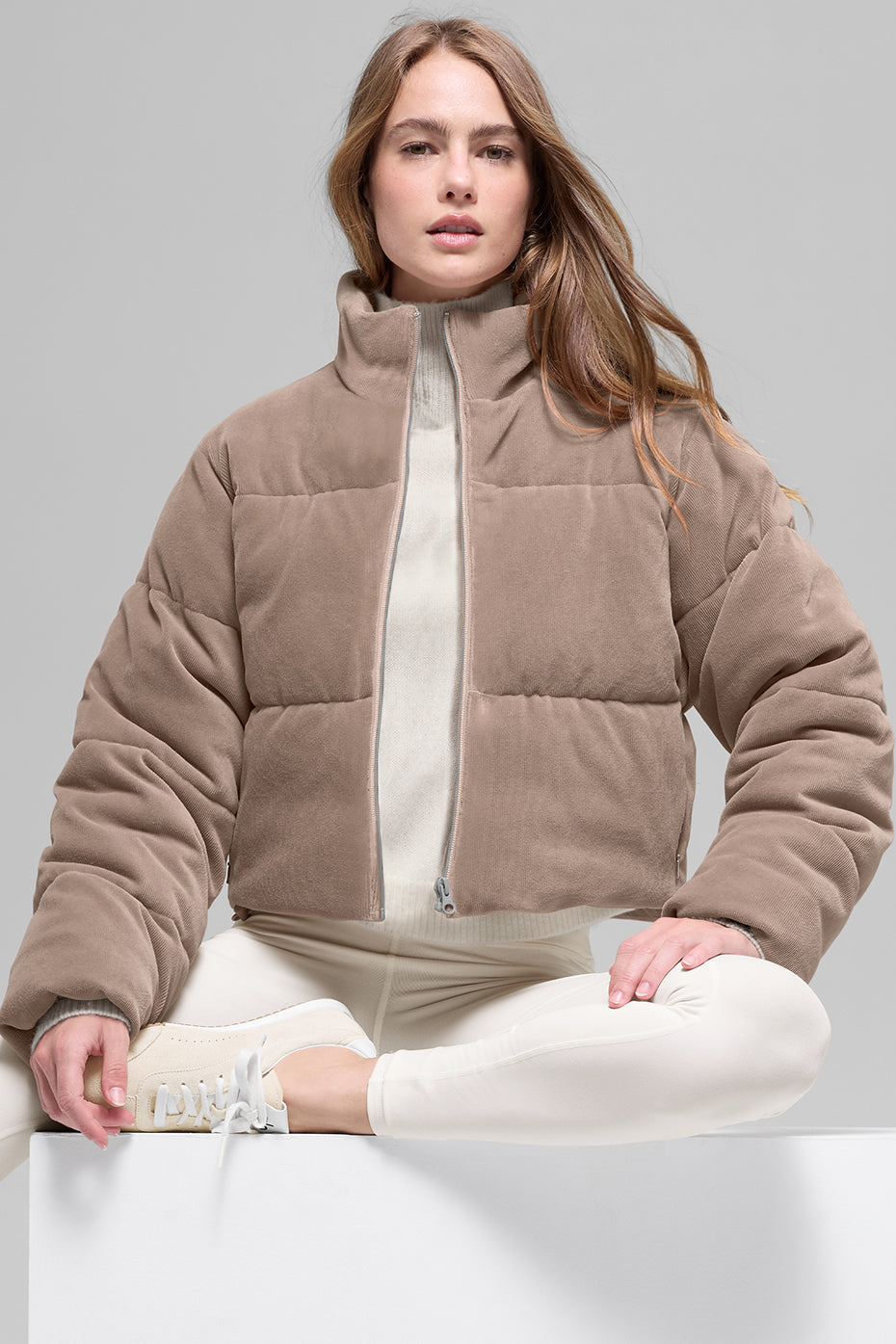 Alo Yoga Women'S Micro Corduroy Dreamy Puffer