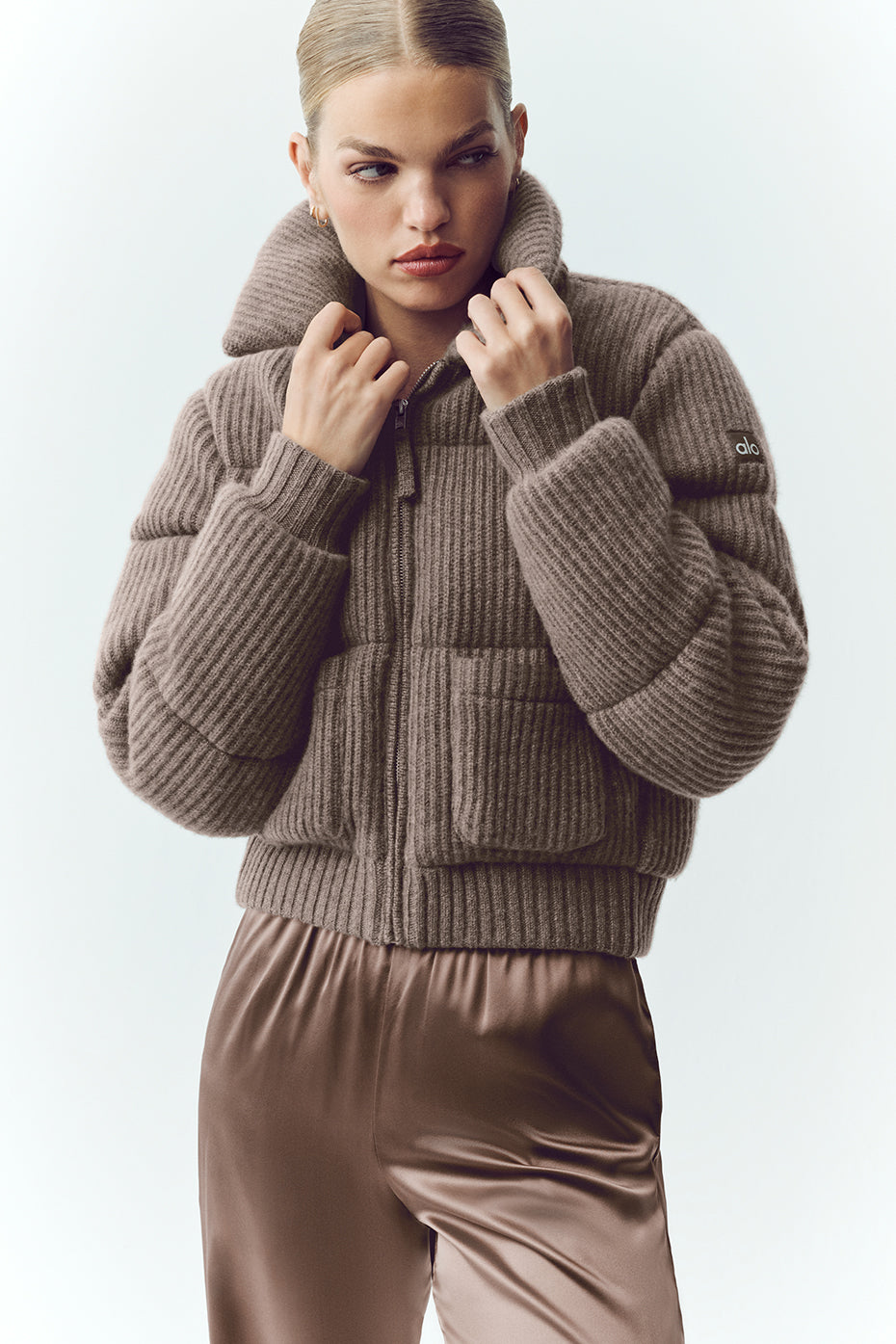 Alo Yoga Women'S Cashmere Northstar Sweater Puffer