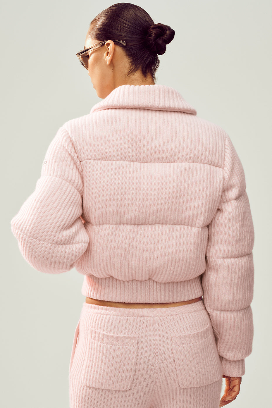 Alo Yoga Women'S Cashmere Northstar Sweater Puffer