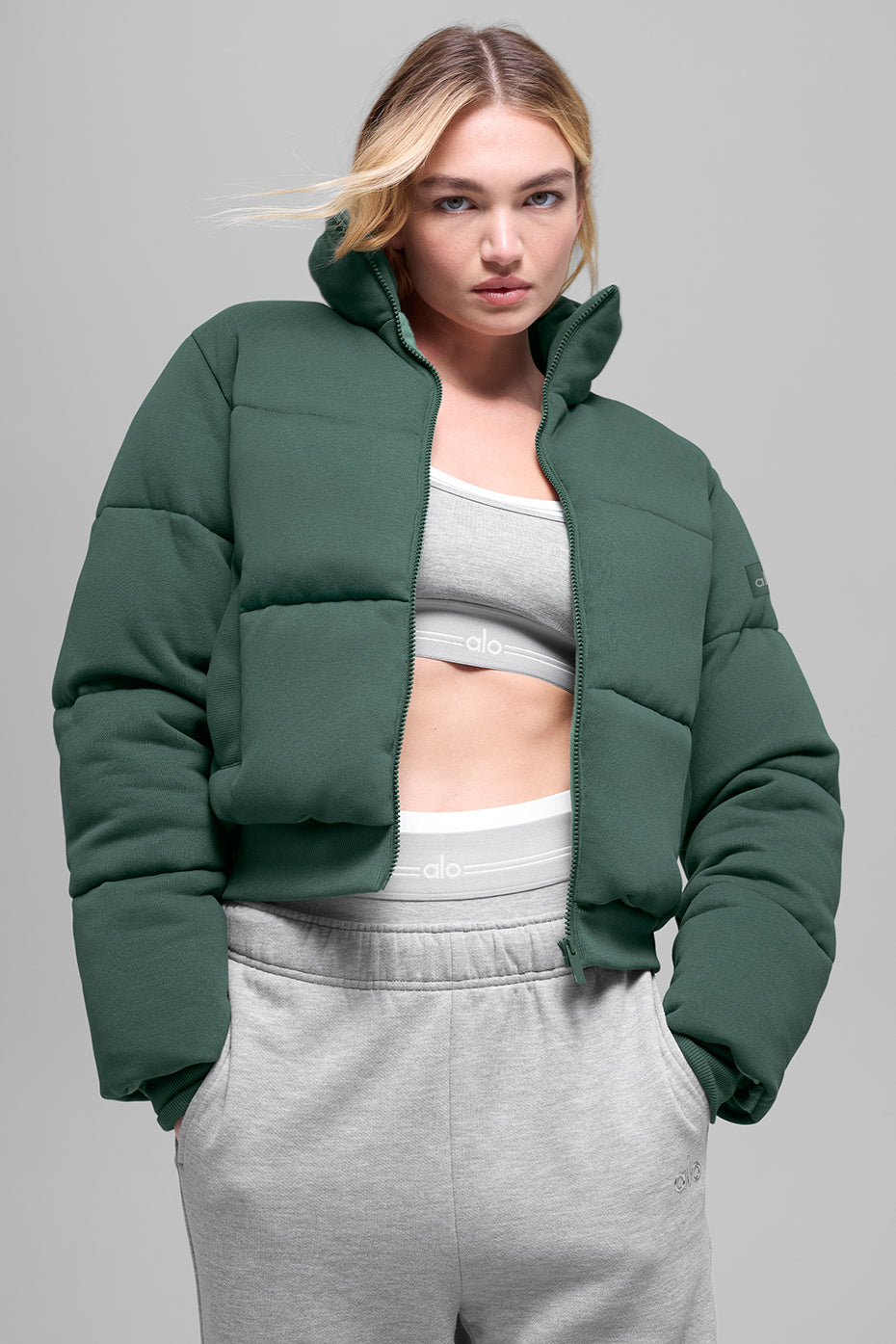 Alo Yoga Women'S Sweatshirt Puffer
