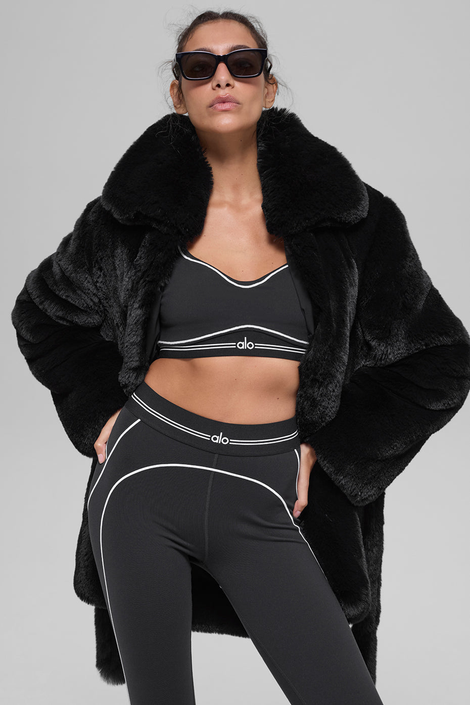 Alo Yoga Women'S Faux Fur Starstruck Coat
