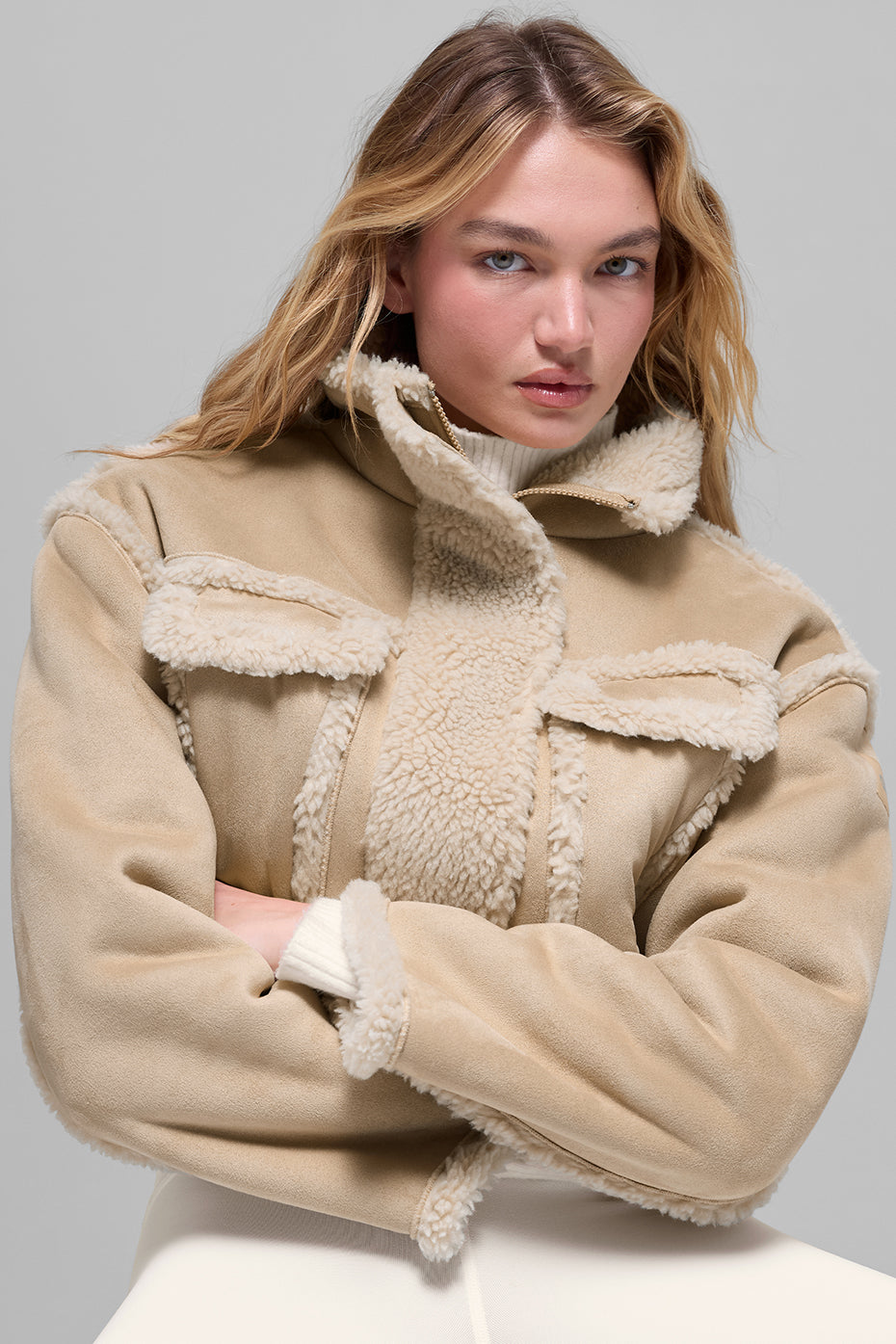 Alo Yoga Women'S Faux Shearling Snowfall Cropped Jacket