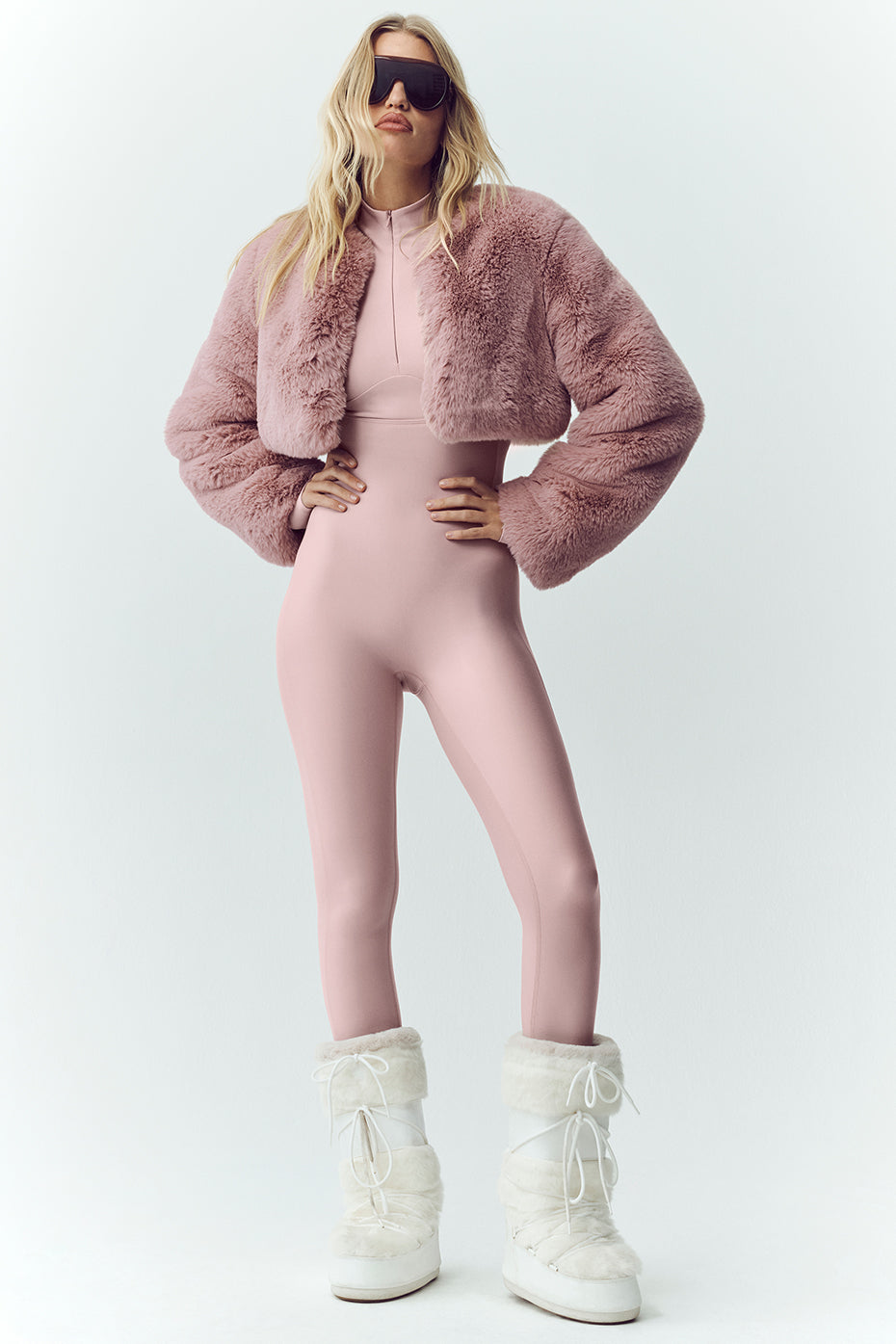 Alo Yoga Women'S Faux Fur Chic Cropped Jacket