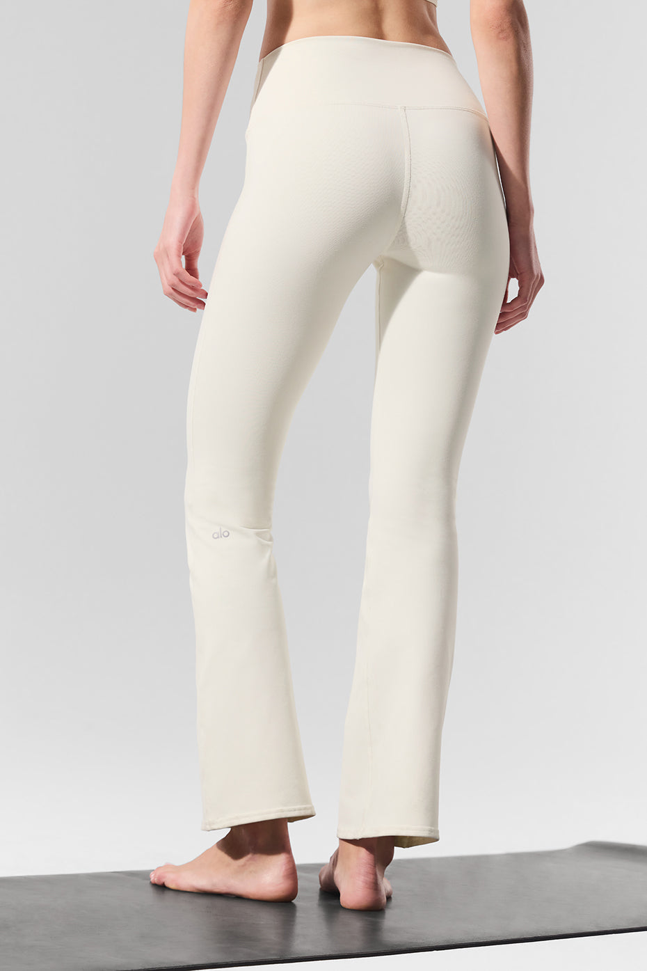 Alo Yoga Women'S Airbrush High-Waist 7/8 Bootcut Legging