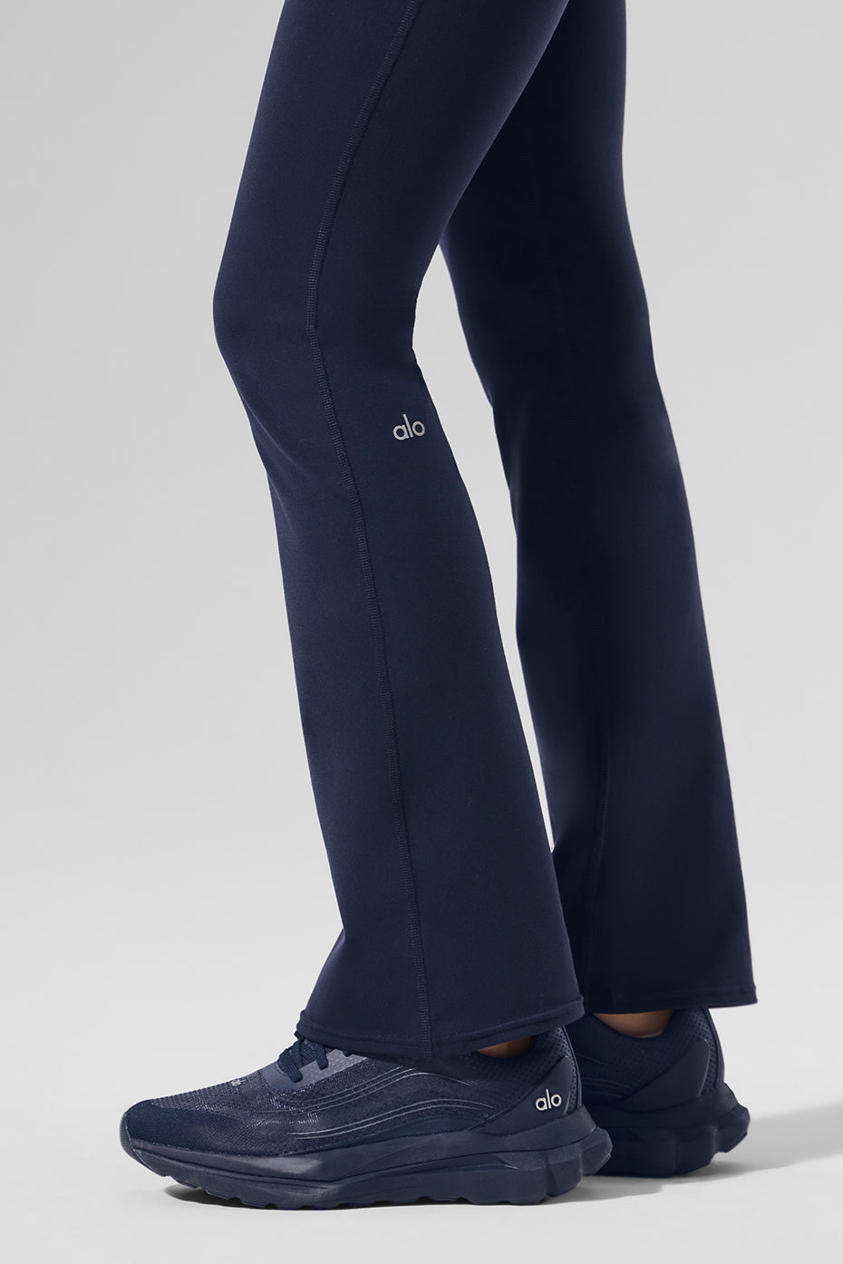 Alo Yoga Women'S Airbrush High-Waist 7/8 Bootcut Legging