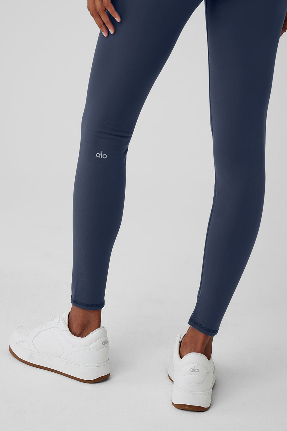 Alo Yoga Women'S Airbrush Winter Warm High-Waist Nocturne Legging