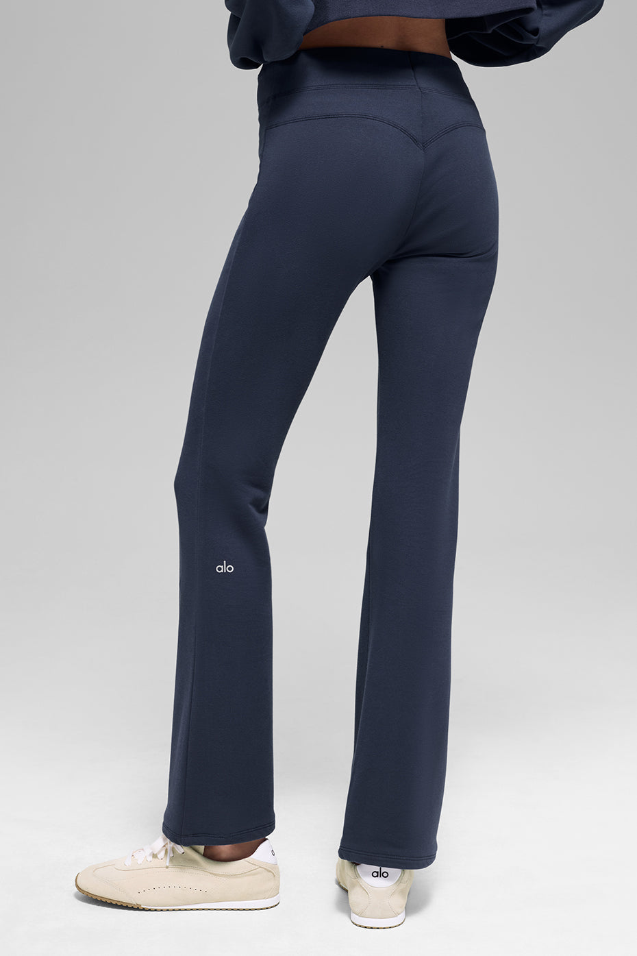Alo Yoga Women'S Sway Bootcut Sweatpant