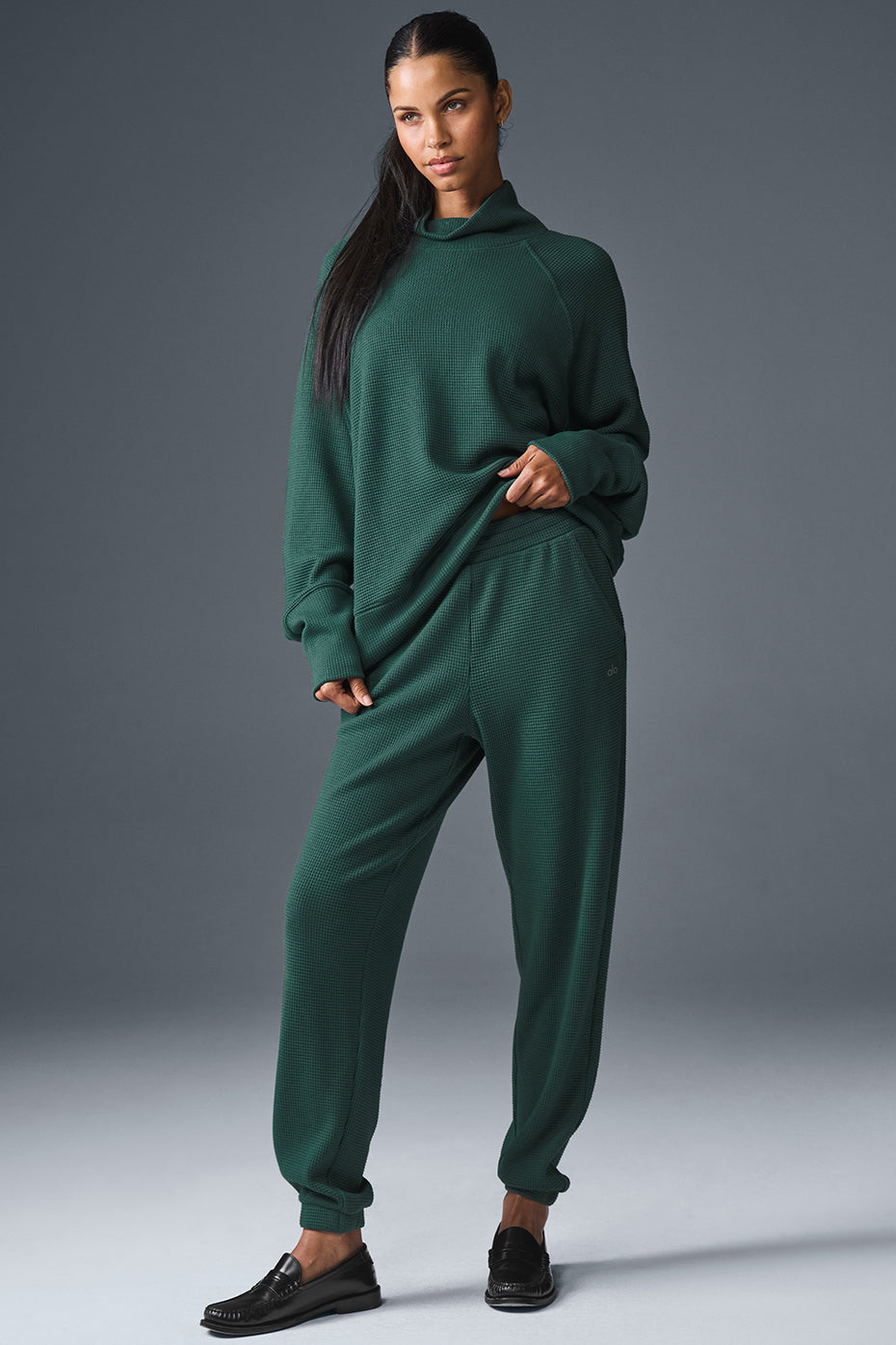 Alo Yoga Waffle Weekend Escape Jogger